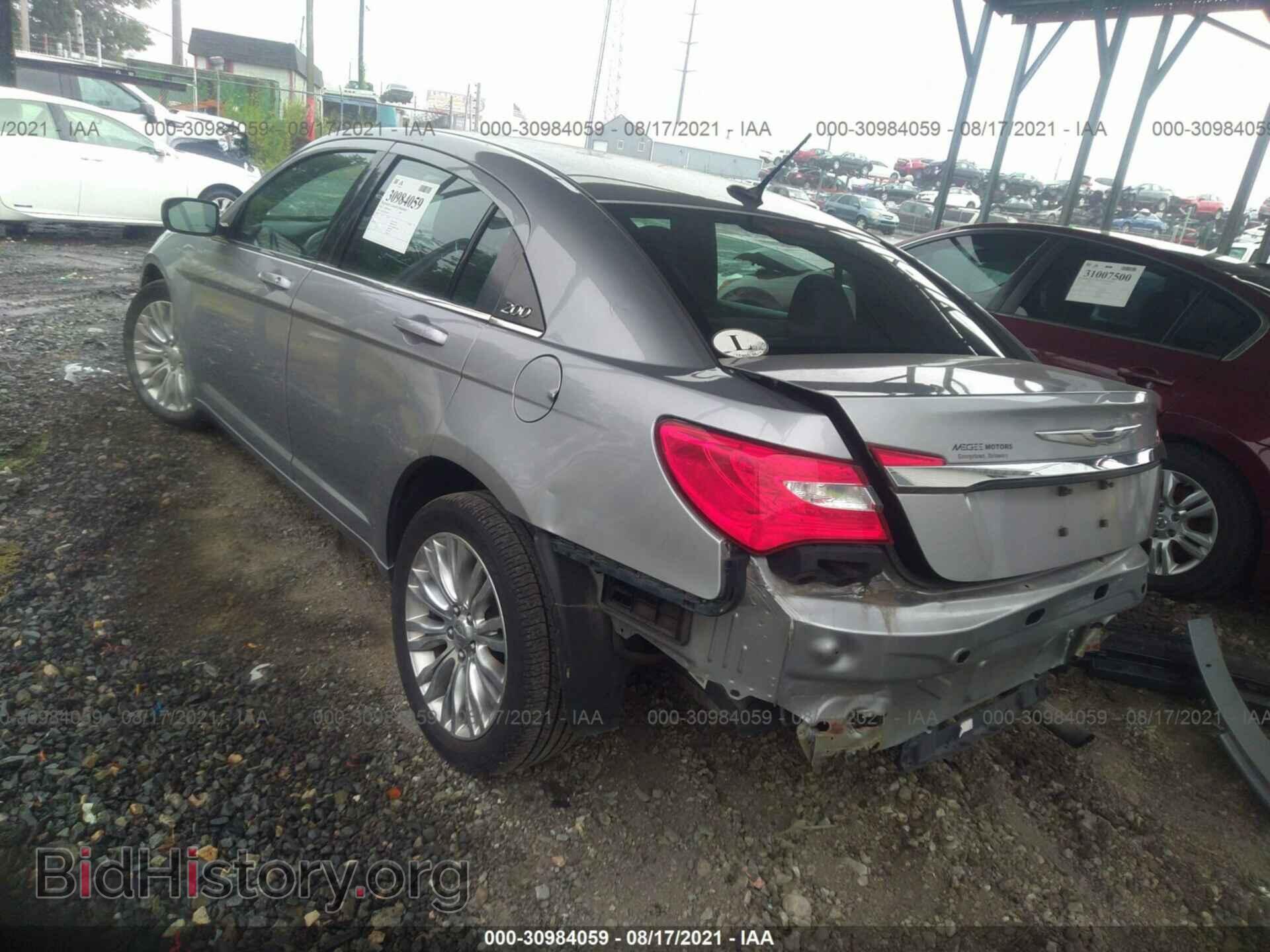 2013 CHRYSLER 200 - VIN: 1C3CCBAB1DN671058 - Фото 3