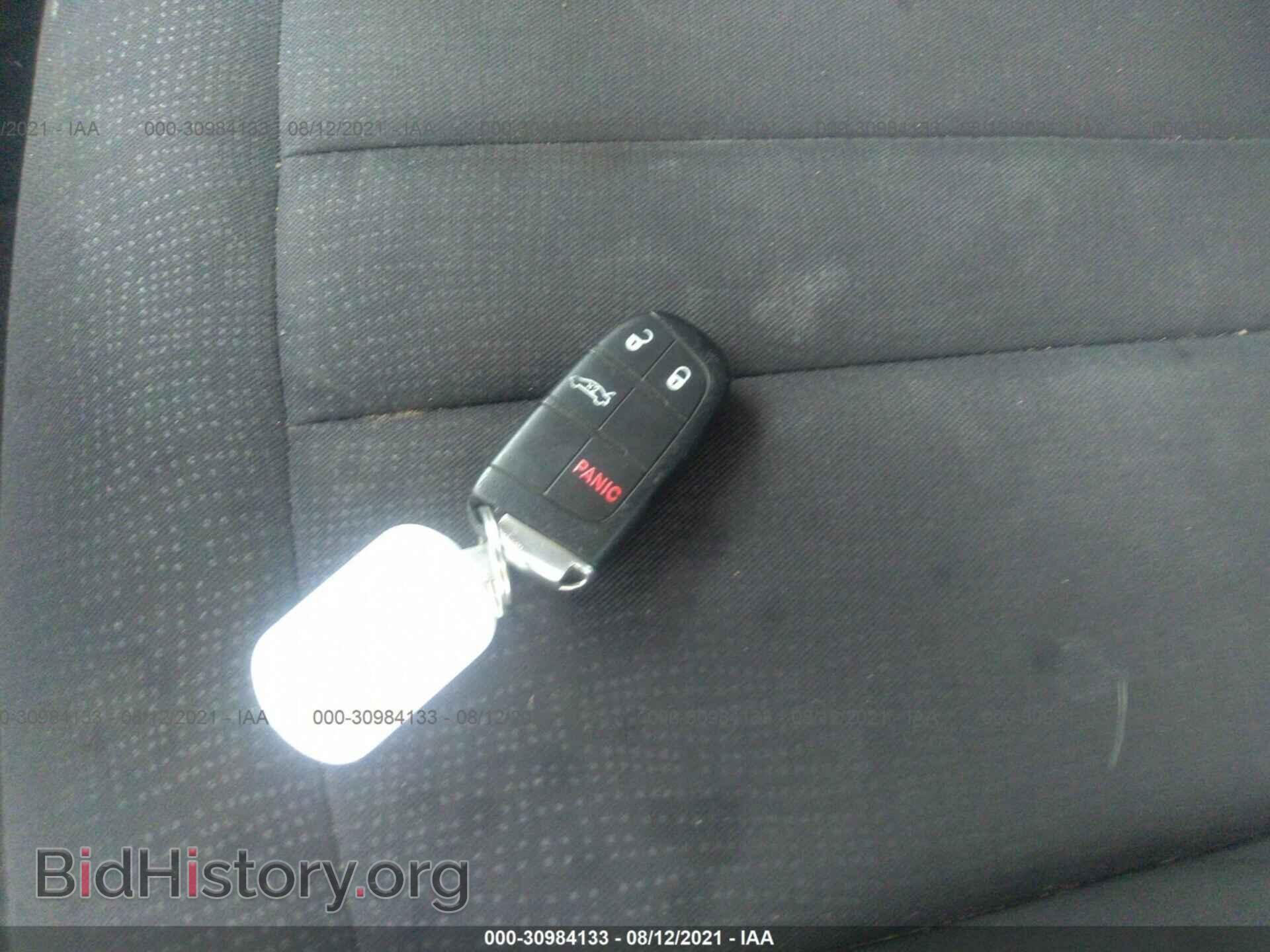 2015 CHRYSLER 200 - VIN: 1C3CCCAB0FN504084 - Фото 11