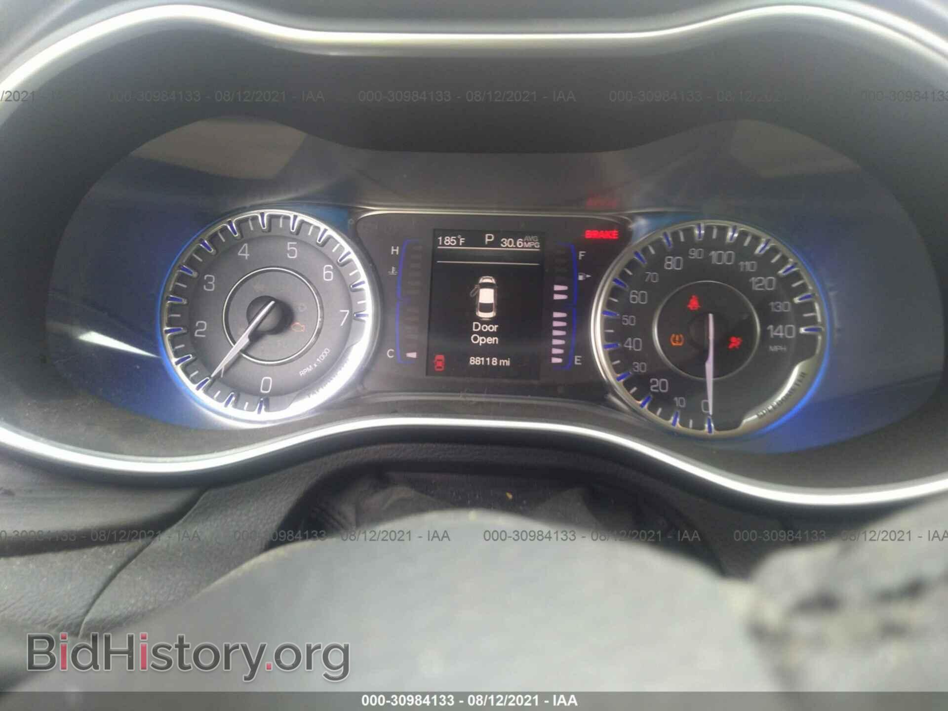 2015 CHRYSLER 200 - VIN: 1C3CCCAB0FN504084 - Фото 7