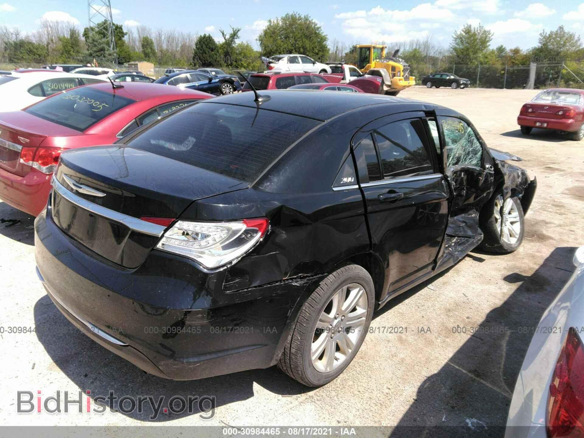 2012 CHRYSLER 200 - VIN: 1C3CCBBB3CN189592 - Photo 4