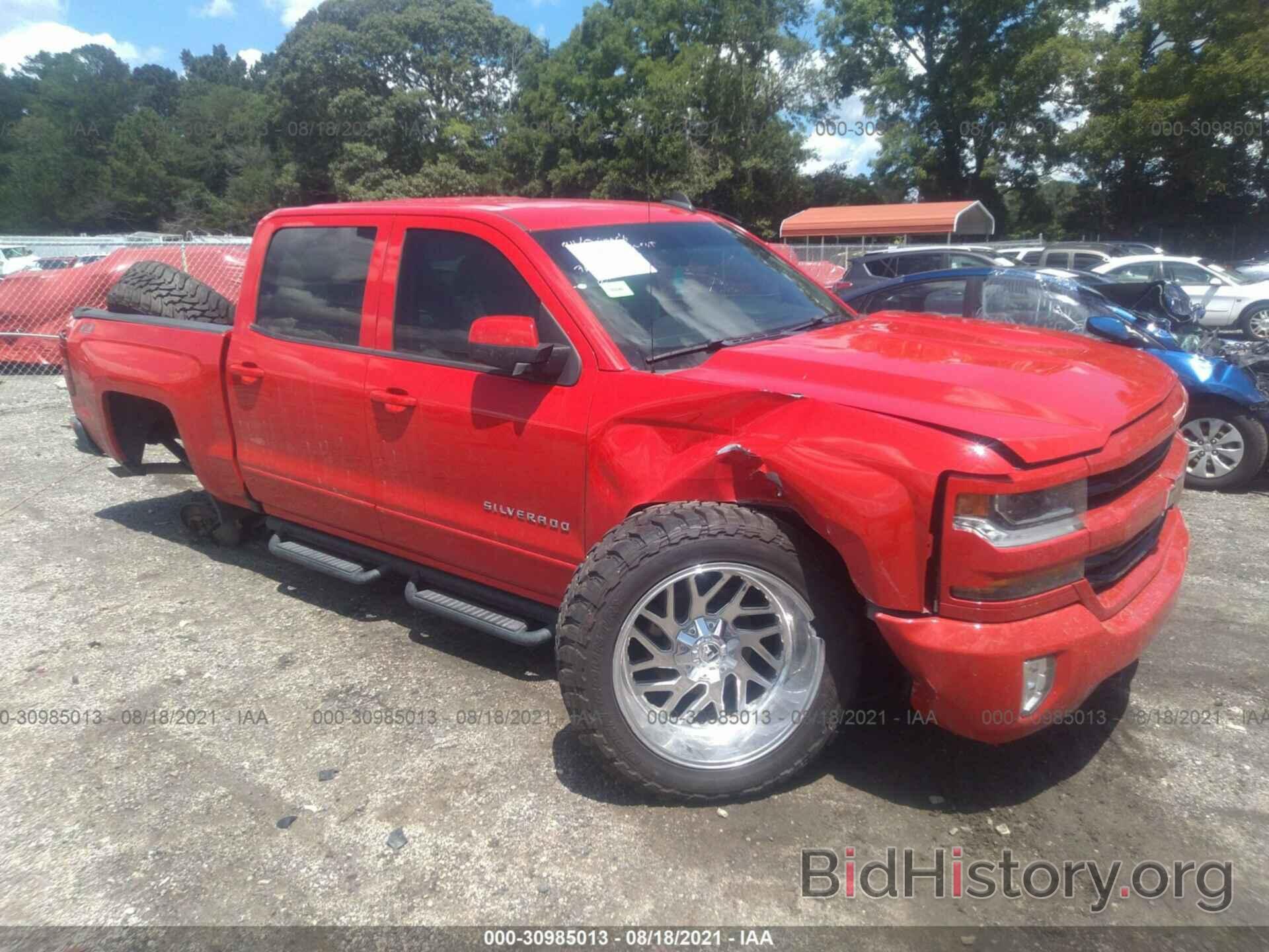 Photo 3GCUKREC1JG136203 - CHEVROLET SILVERADO 1500 2018