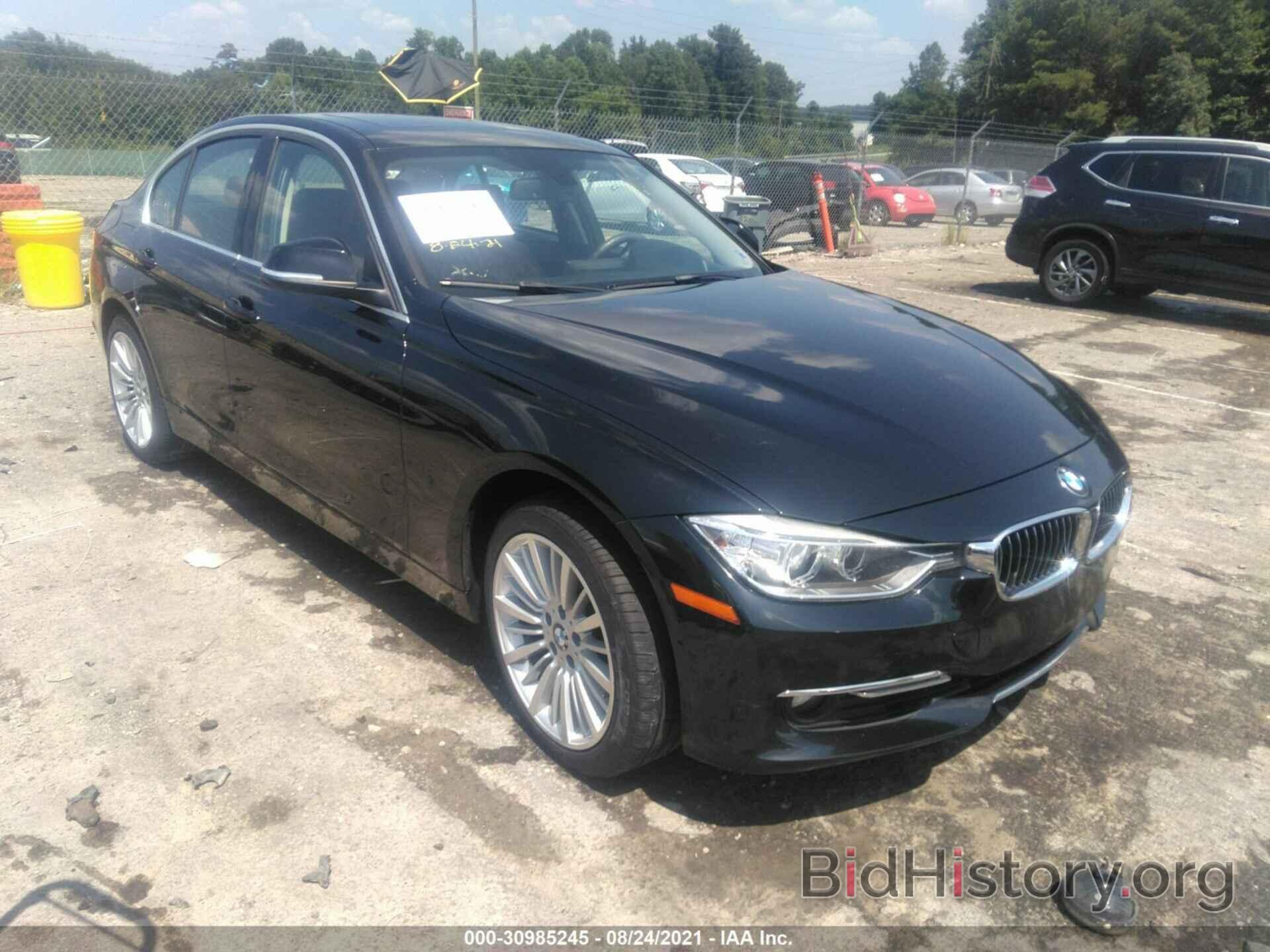 Photo WBA3A5C53CF259658 - BMW 3 SERIES 2012