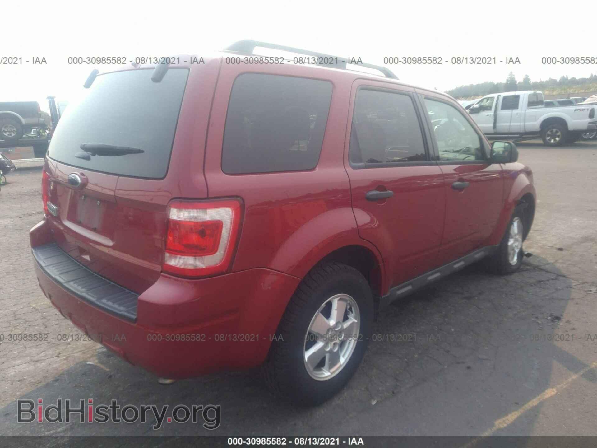 2011 FORD ESCAPE - VIN: 1FMCU0D76BKC52458 - Фото 4
