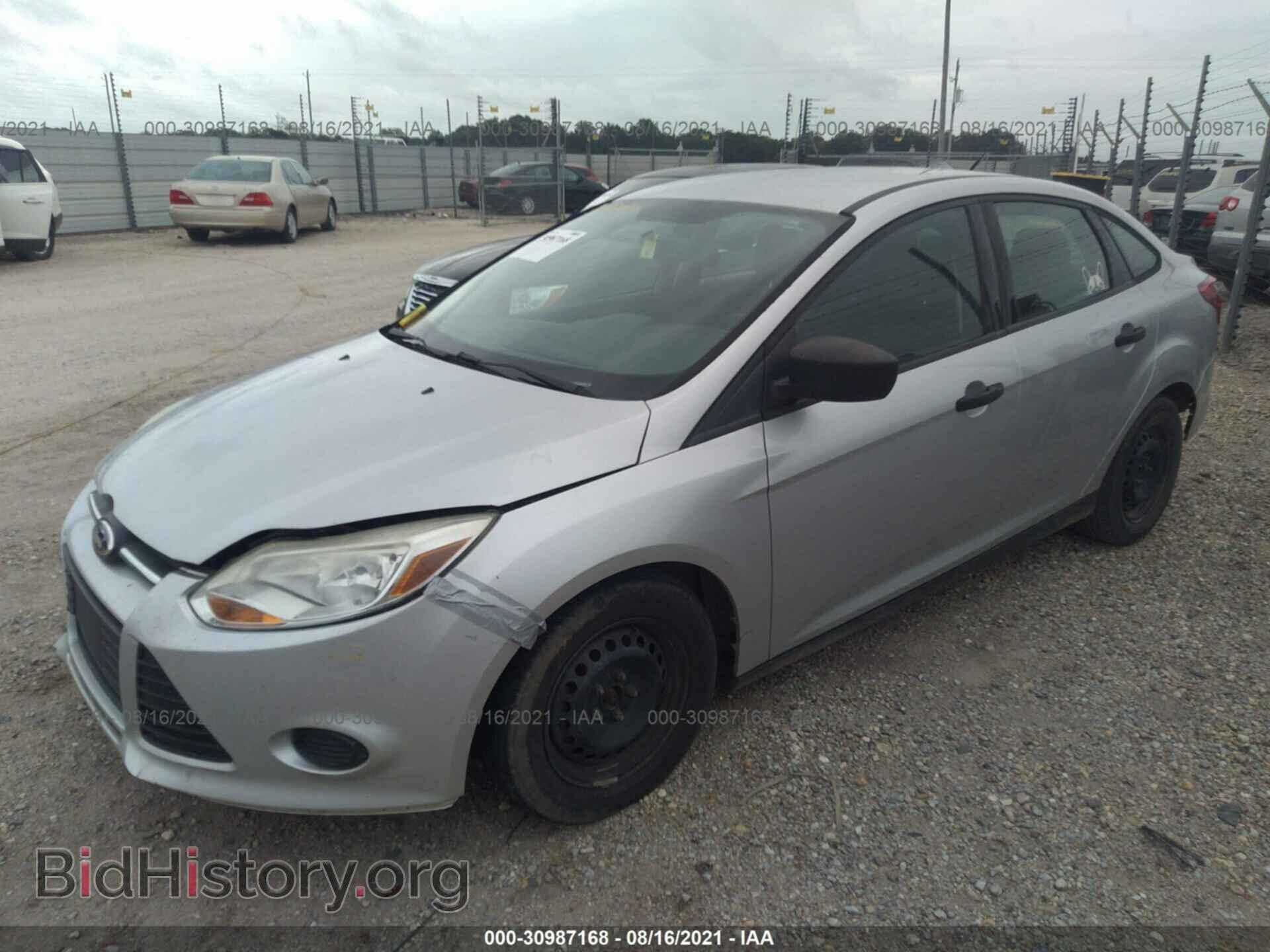 2012 FORD FOCUS - VIN: 1FAHP3E22CL443611 - Photo 2