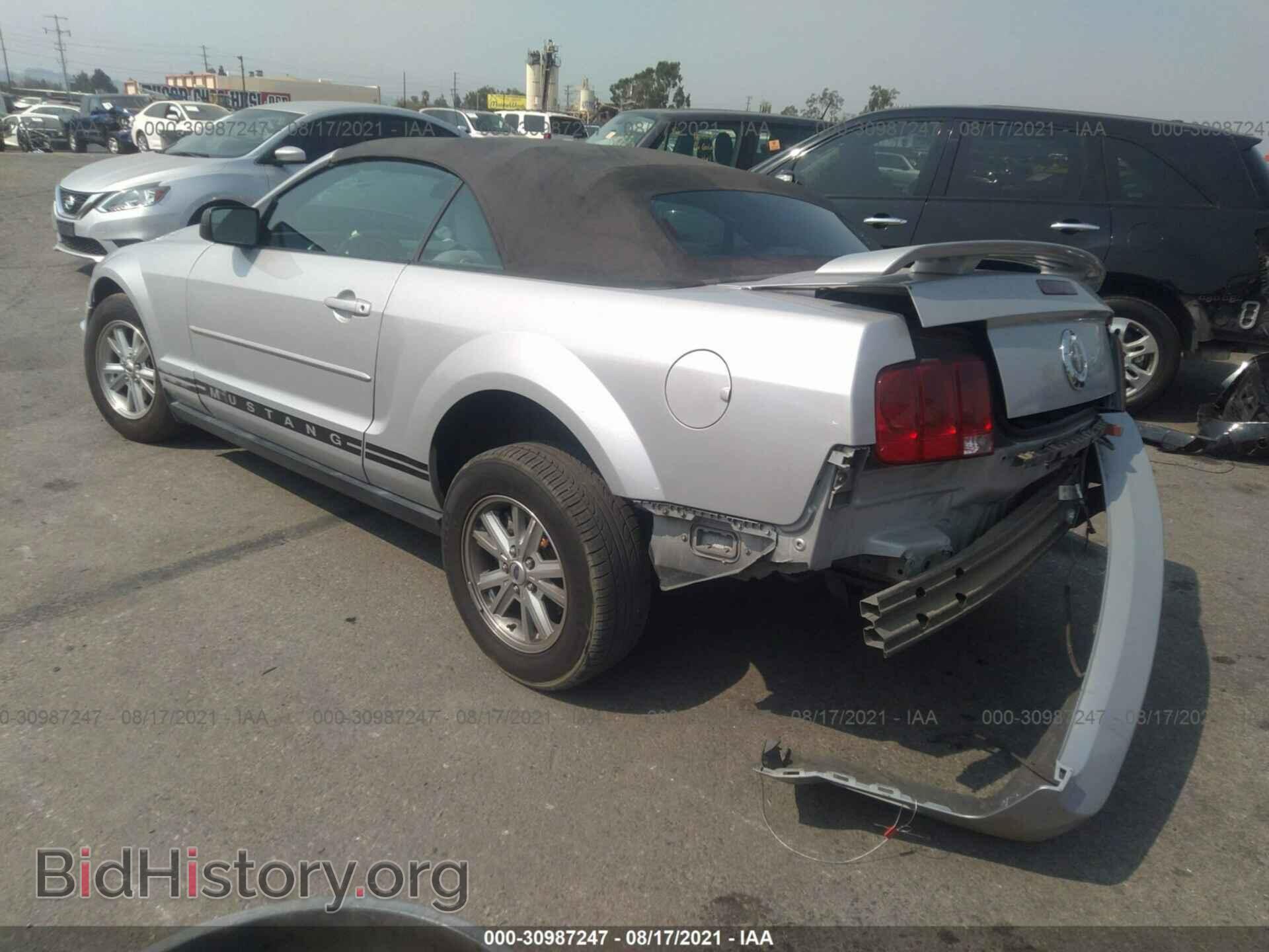 2007 FORD MUSTANG - VIN: 1ZVFT84N875280430 - Фото 3