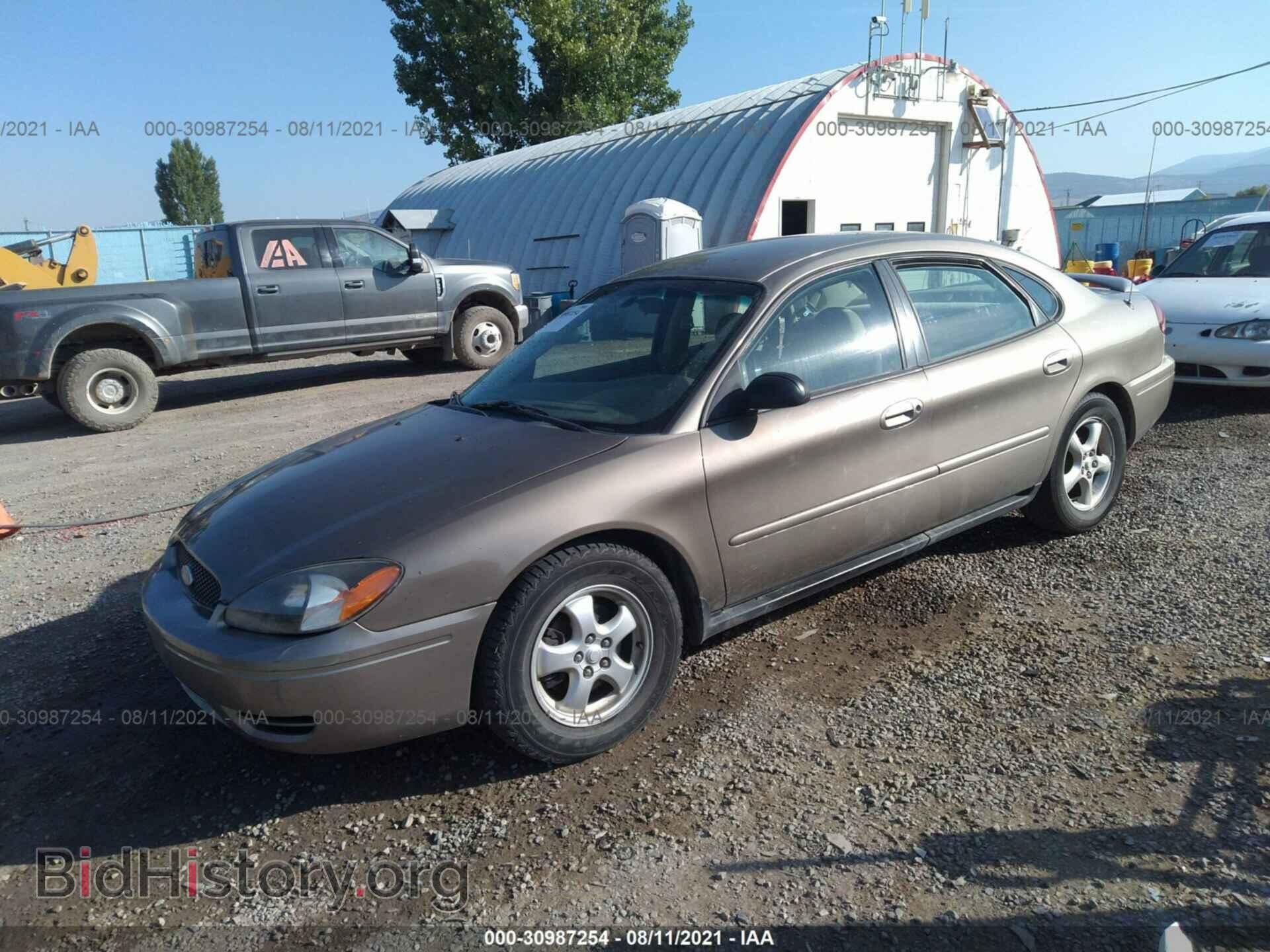 2006 FORD TAURUS - VIN: 1FAFP53U06A261297 - Фото 2