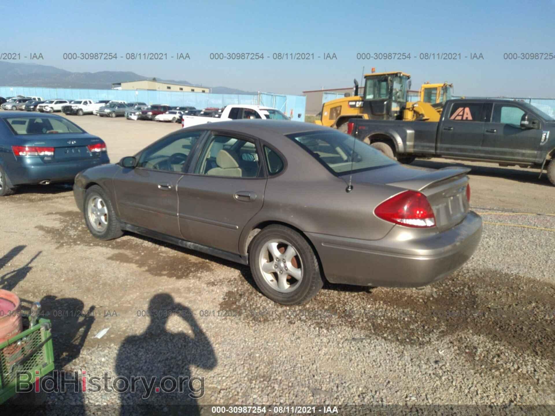 2006 FORD TAURUS - VIN: 1FAFP53U06A261297 - Фото 3