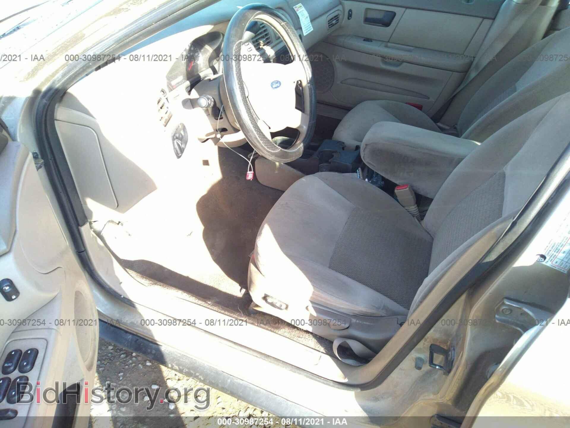 2006 FORD TAURUS - VIN: 1FAFP53U06A261297 - Фото 5