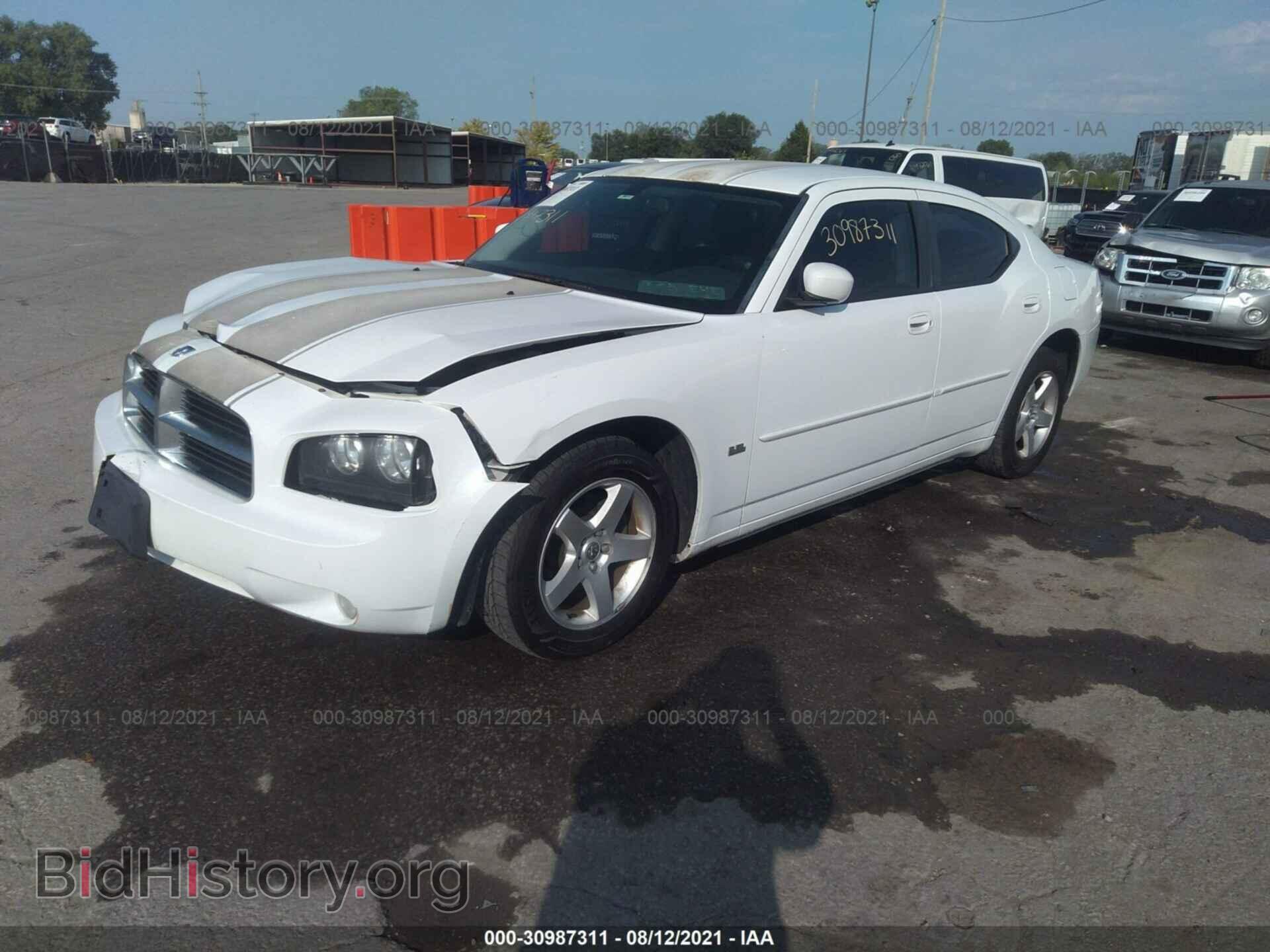 2010 DODGE CHARGER - VIN: 2B3CA3CV7AH307490 - Фото 2