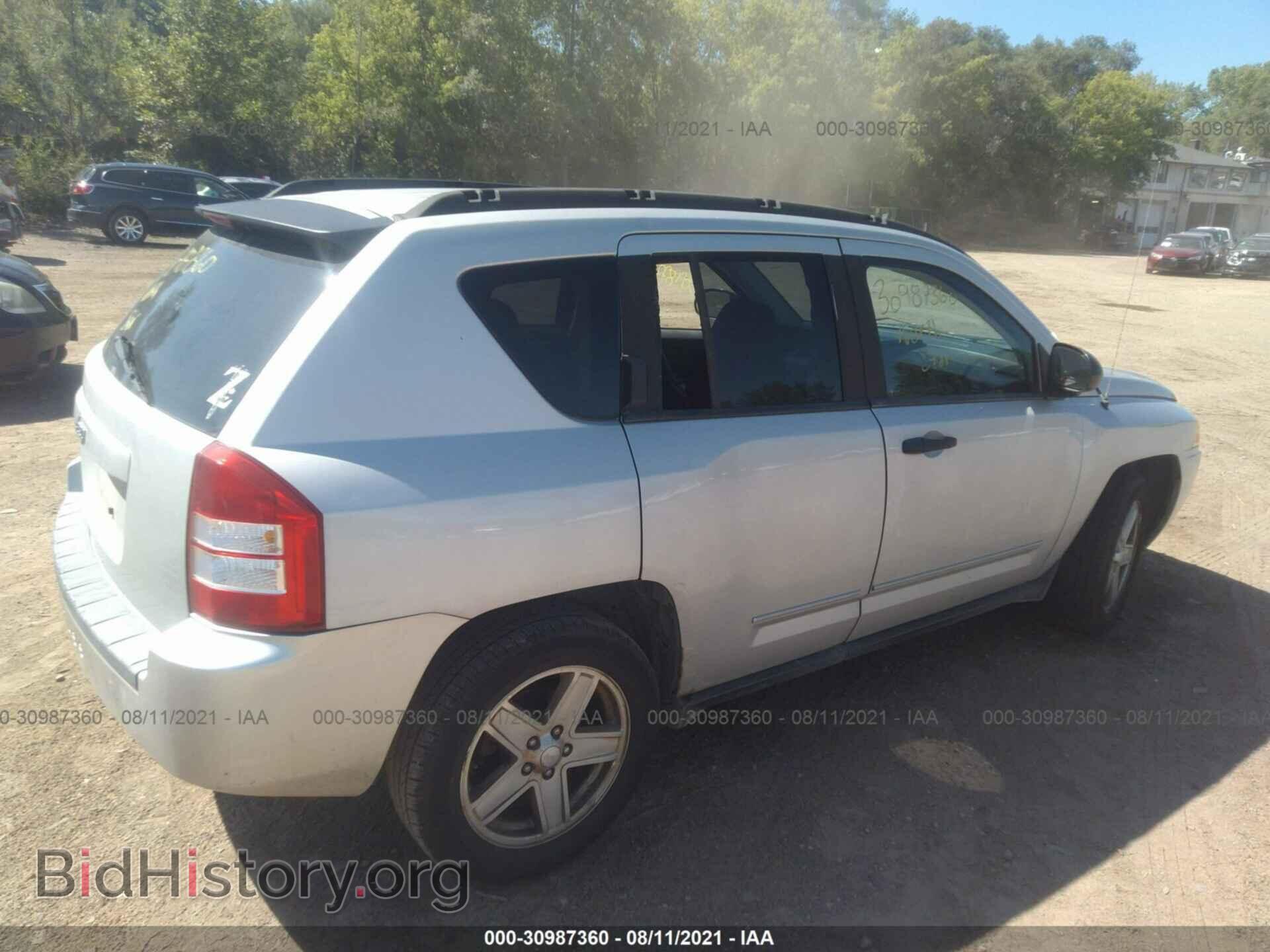 2008 JEEP COMPASS - VIN: 1J8FT47W88D549820 - Фото 6