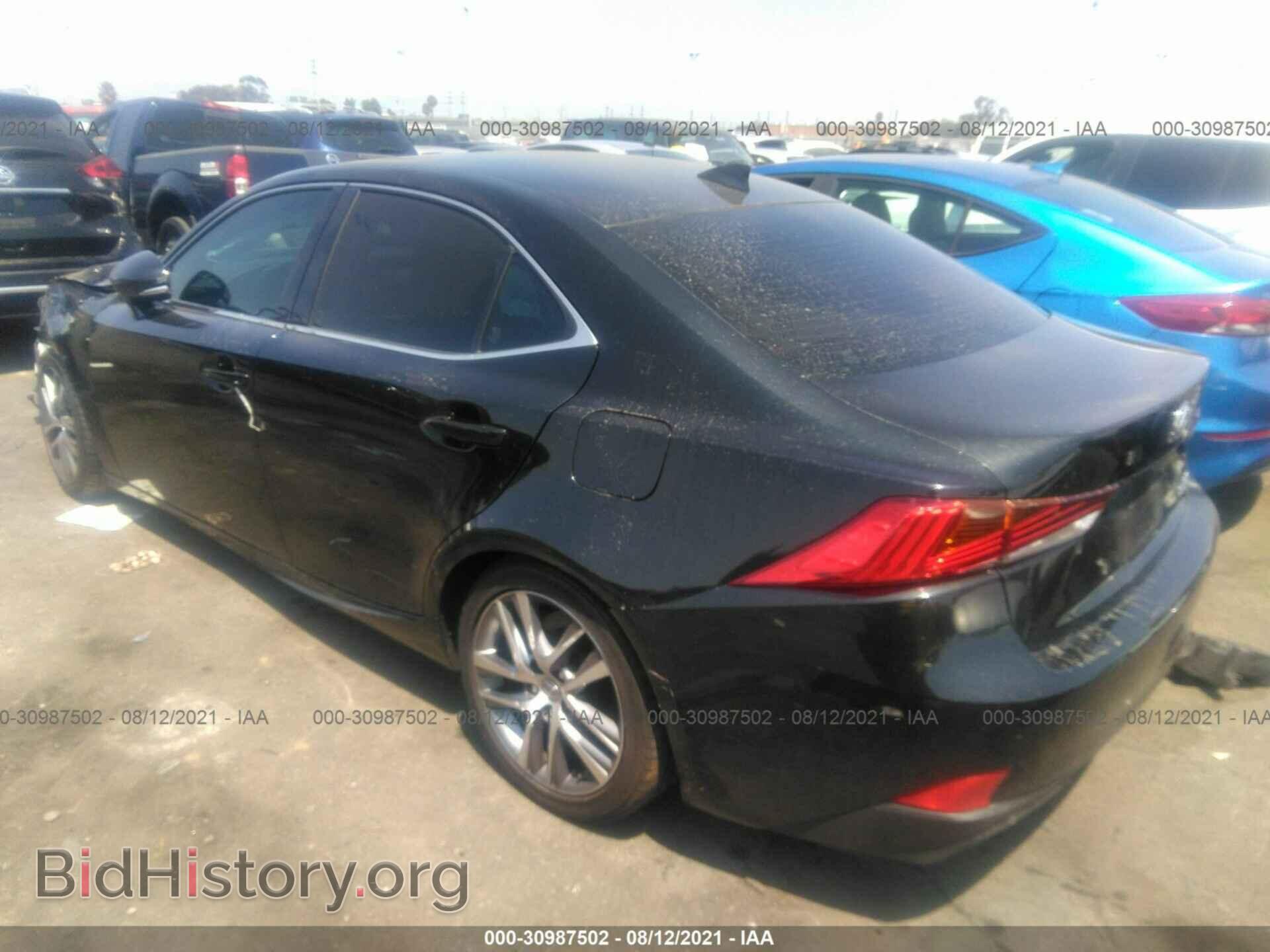 2019 LEXUS IS - VIN: JTHBA1D24K5099546 - Фото 3