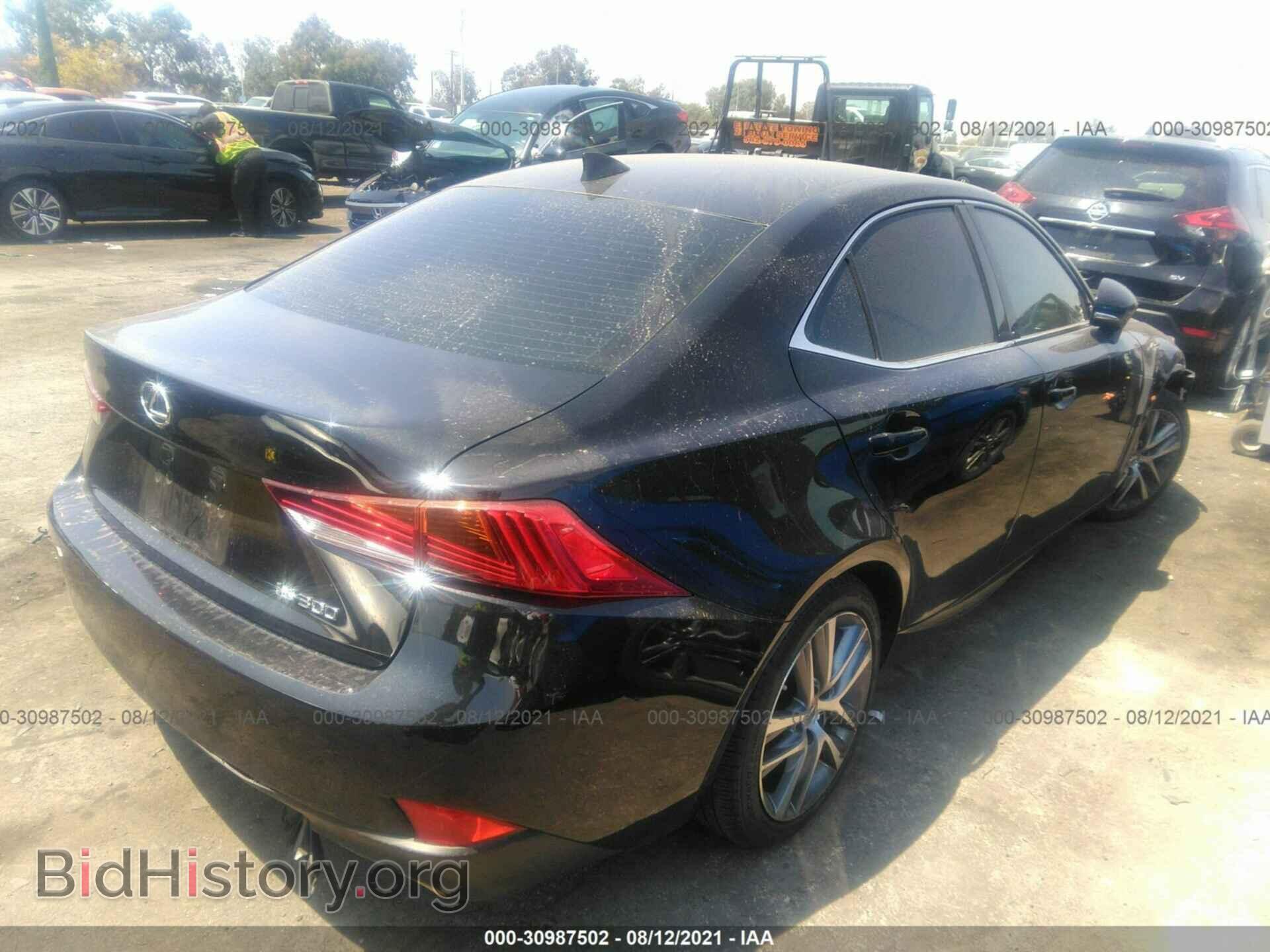 2019 LEXUS IS - VIN: JTHBA1D24K5099546 - Фото 4