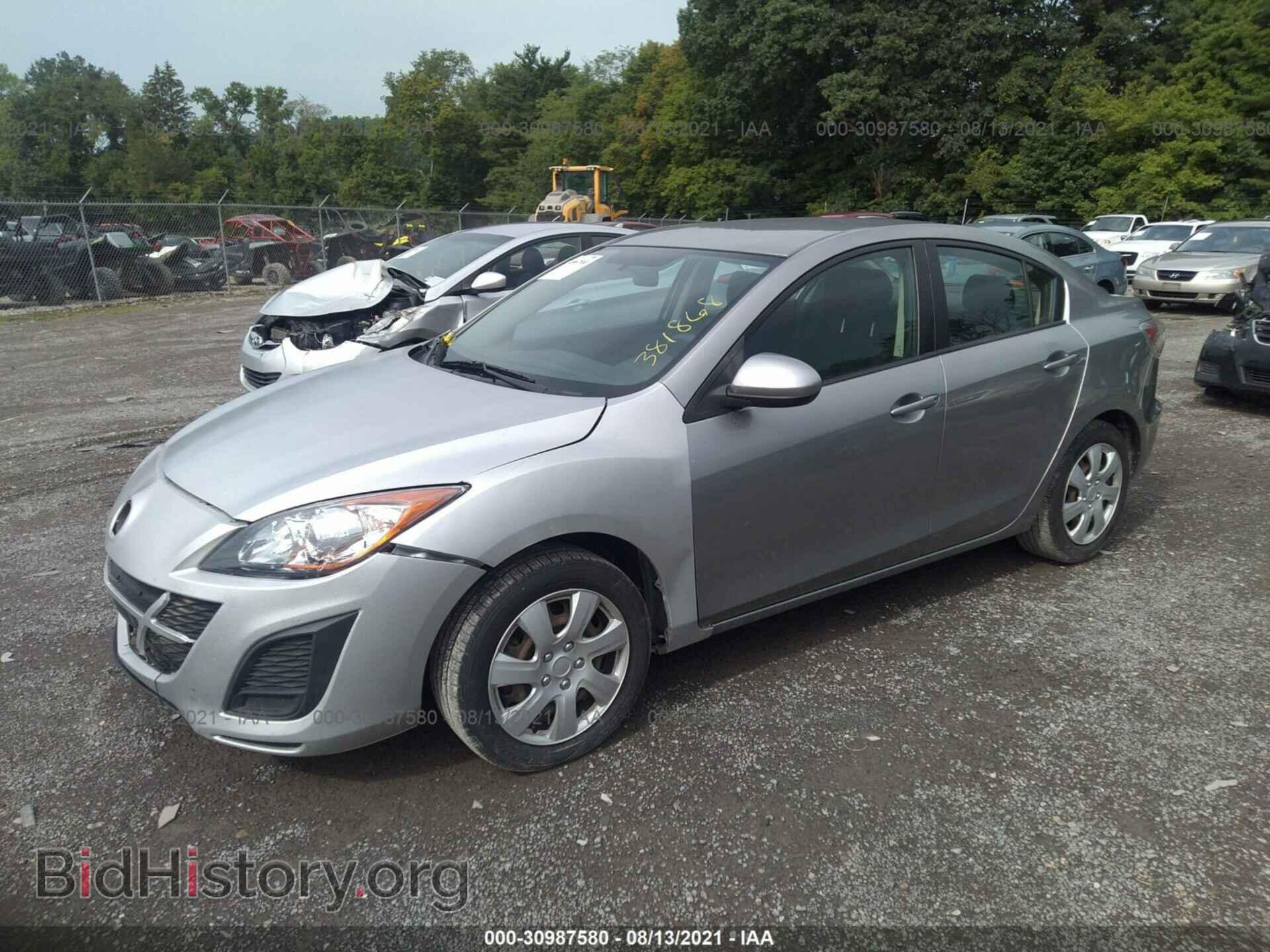 2011 MAZDA MAZDA3 - VIN: JM1BL1UF4B1381868 - Фото 2