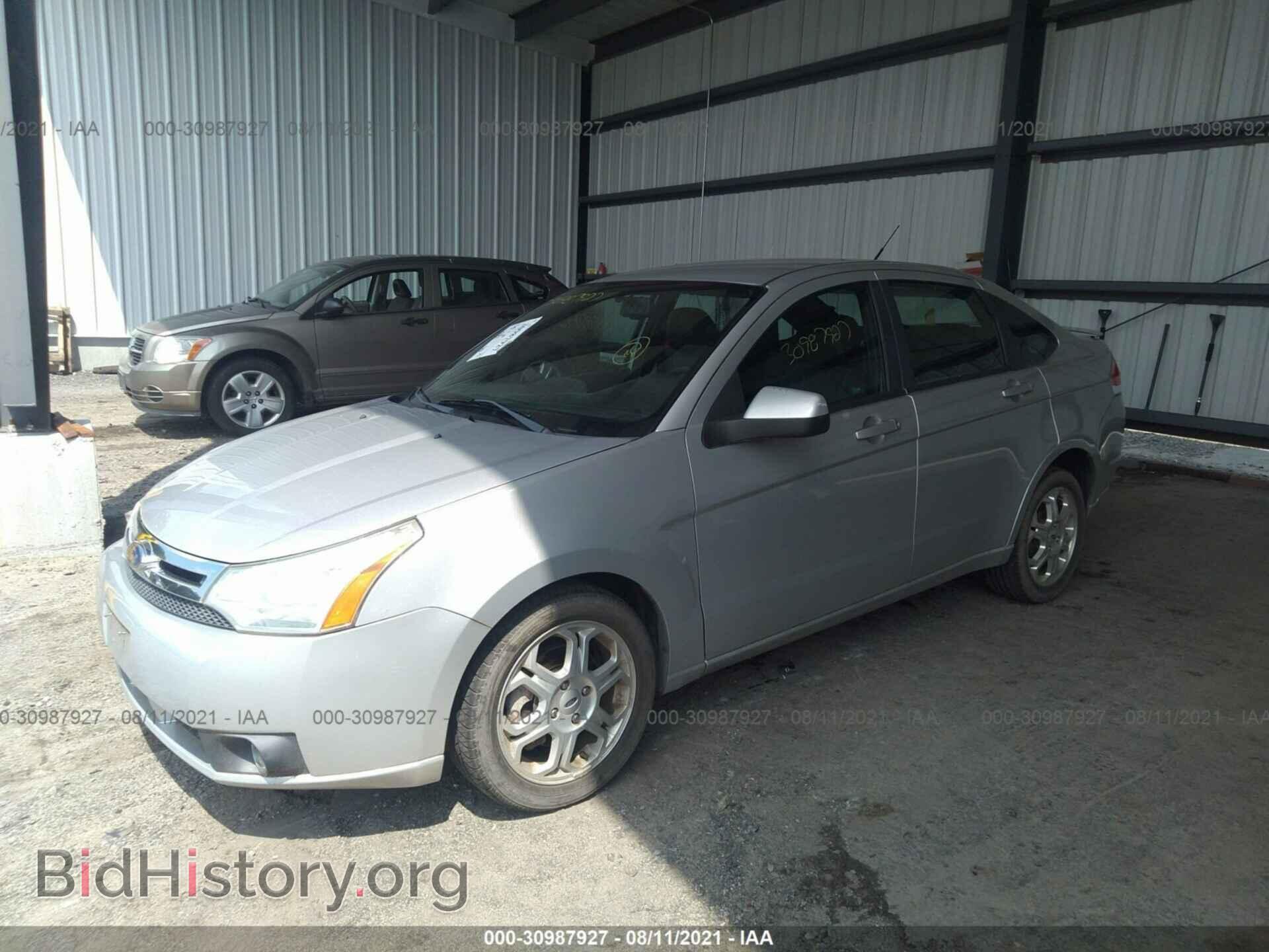 2009 FORD FOCUS - VIN: 1FAHP36N69W189613 - Фото 2