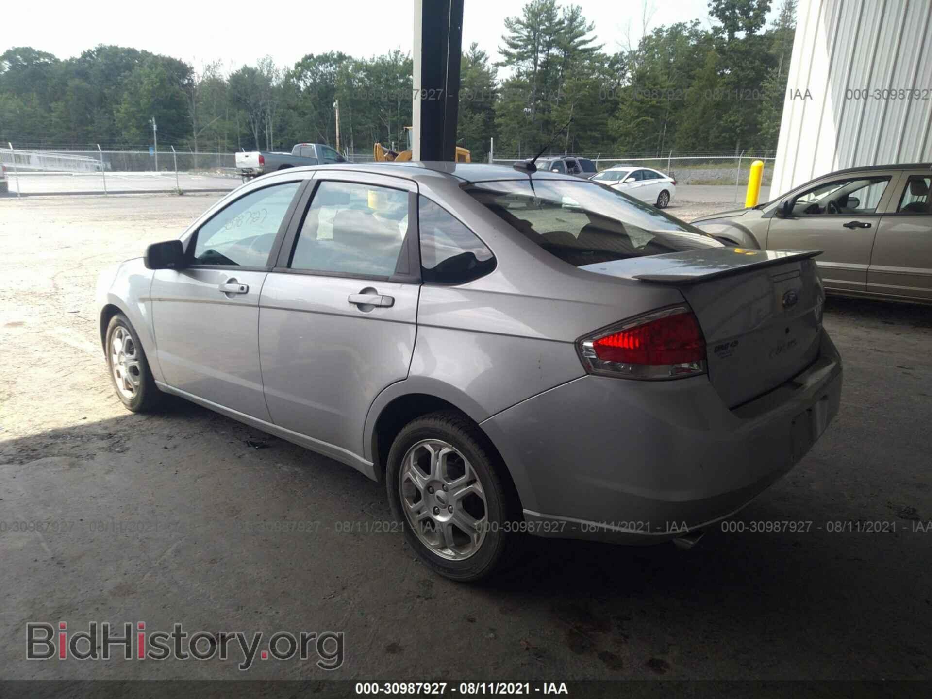 2009 FORD FOCUS - VIN: 1FAHP36N69W189613 - Фото 3