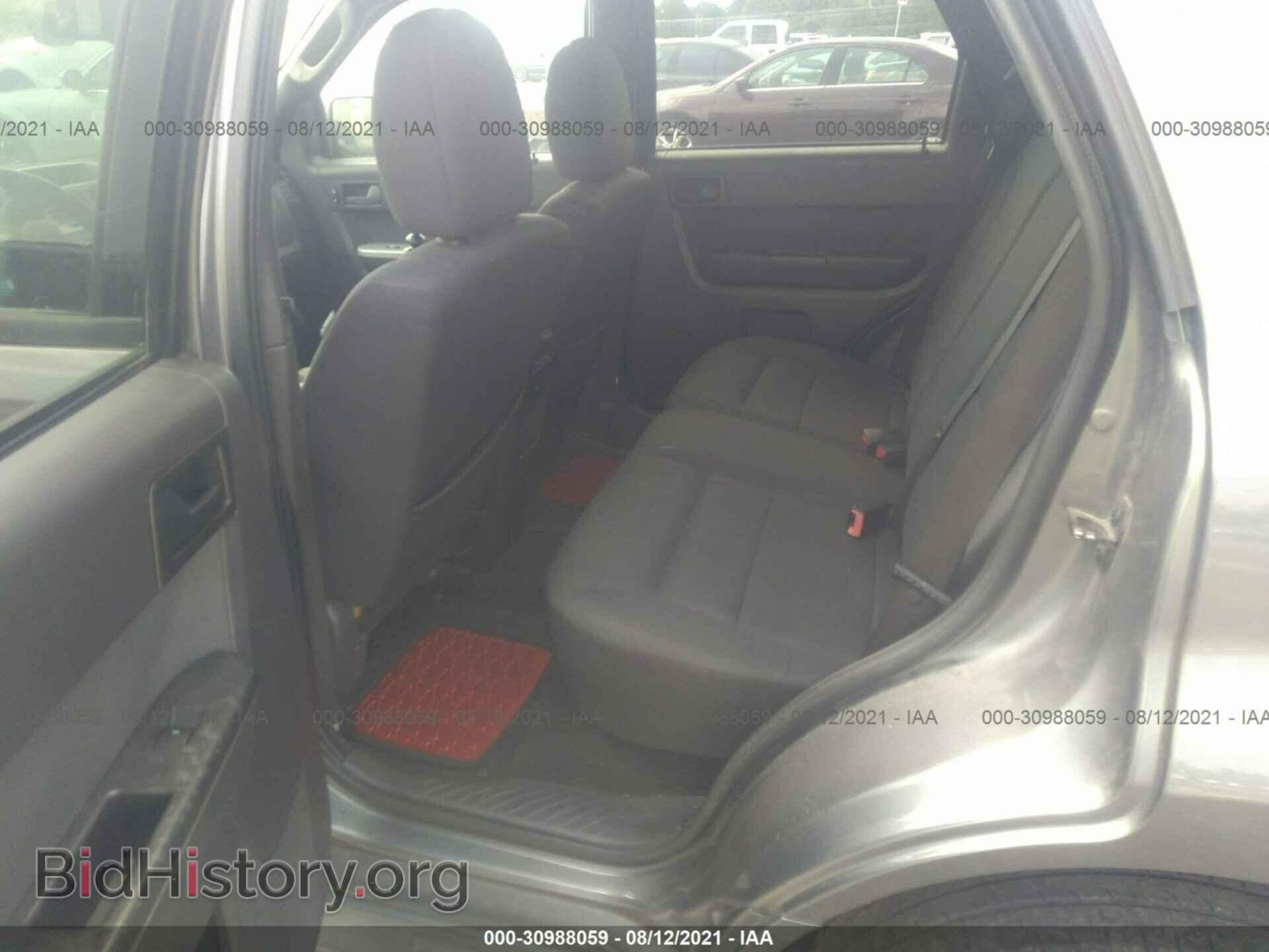 2011 FORD ESCAPE - VIN: 1FMCU0D75BKB54358 - Фото 8