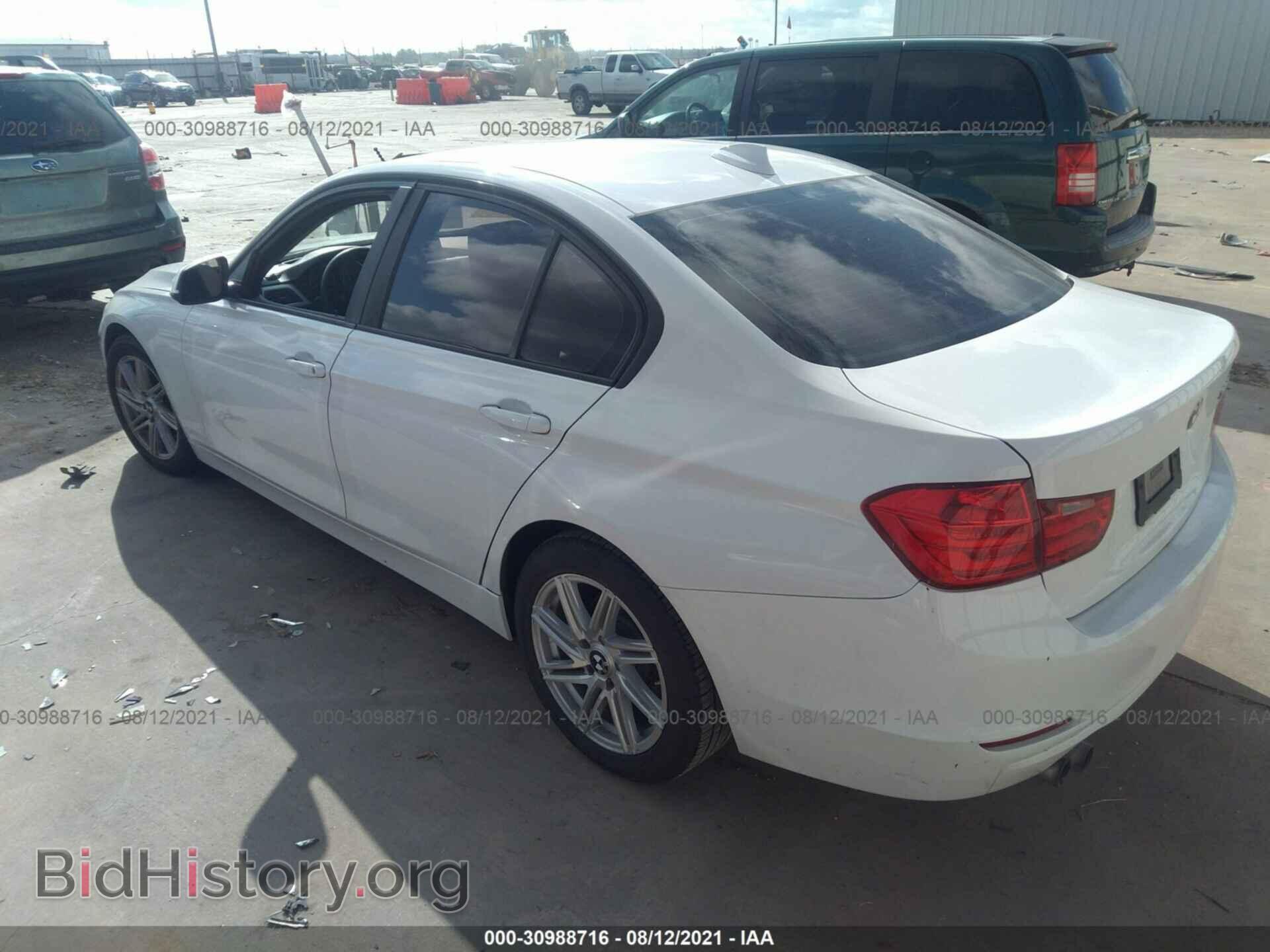 2012 BMW 3 SERIES - VIN: WBA3A5C55CF344629 - Фото 3