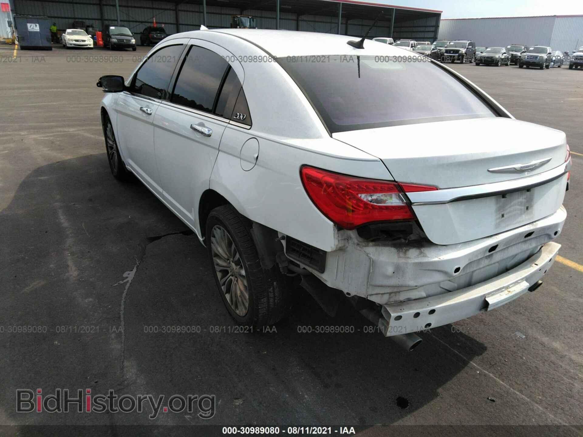 2012 CHRYSLER 200 - VIN: 1C3CCBCG9CN306053 - Фото 3