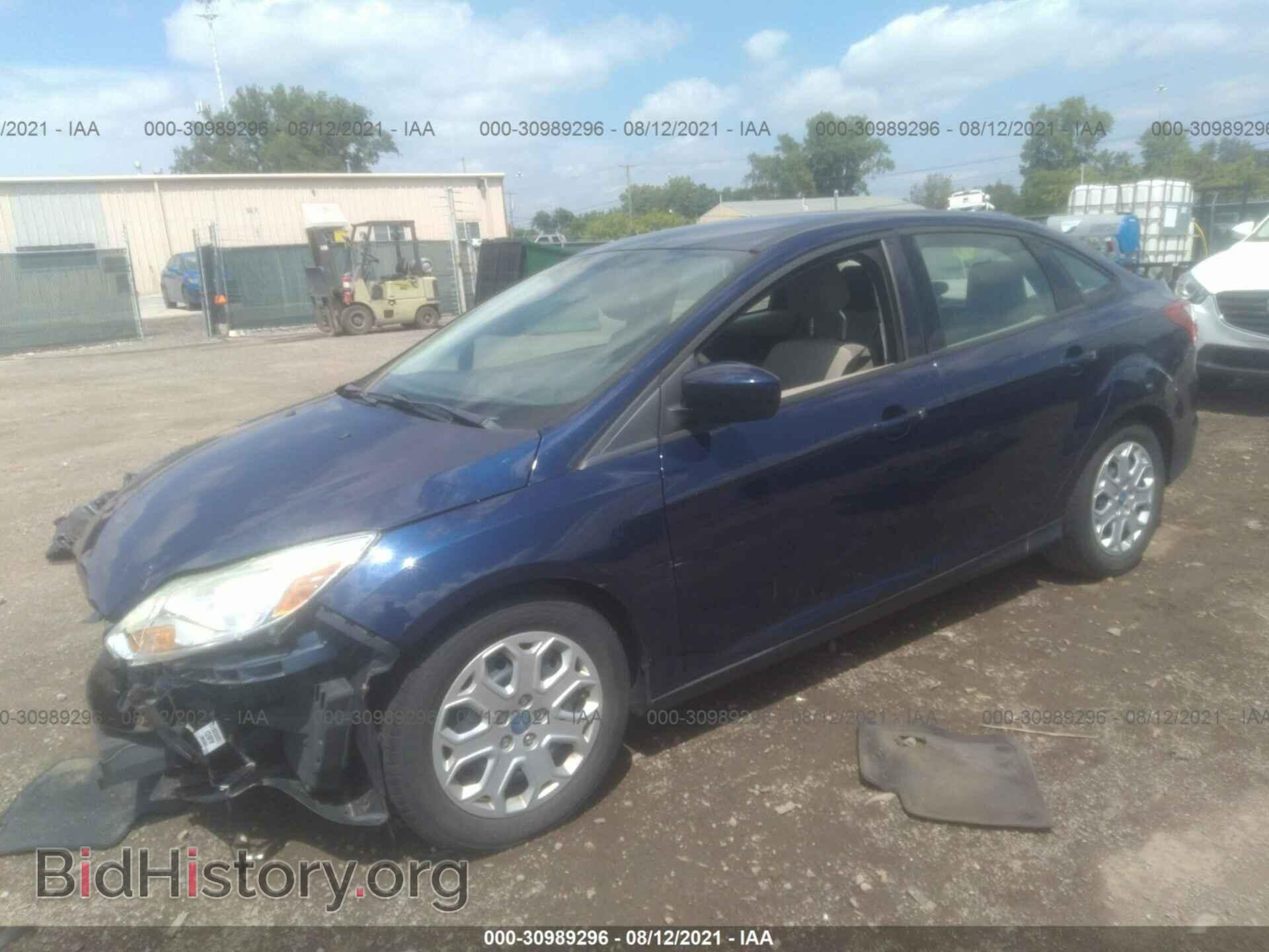 2012 FORD FOCUS - VIN: 1FAHP3F2XCL157018 - Фото 2