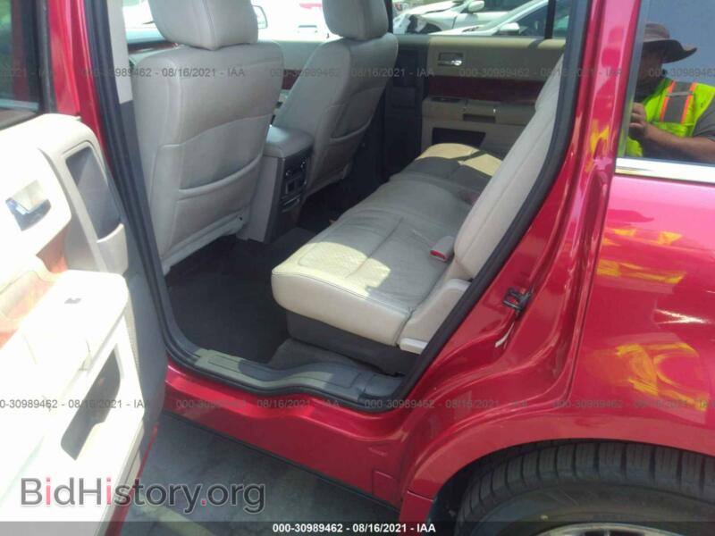 2010 Ford FLEX (VIN 2FMGK5DC8ABA91279) — photo 8 of 11