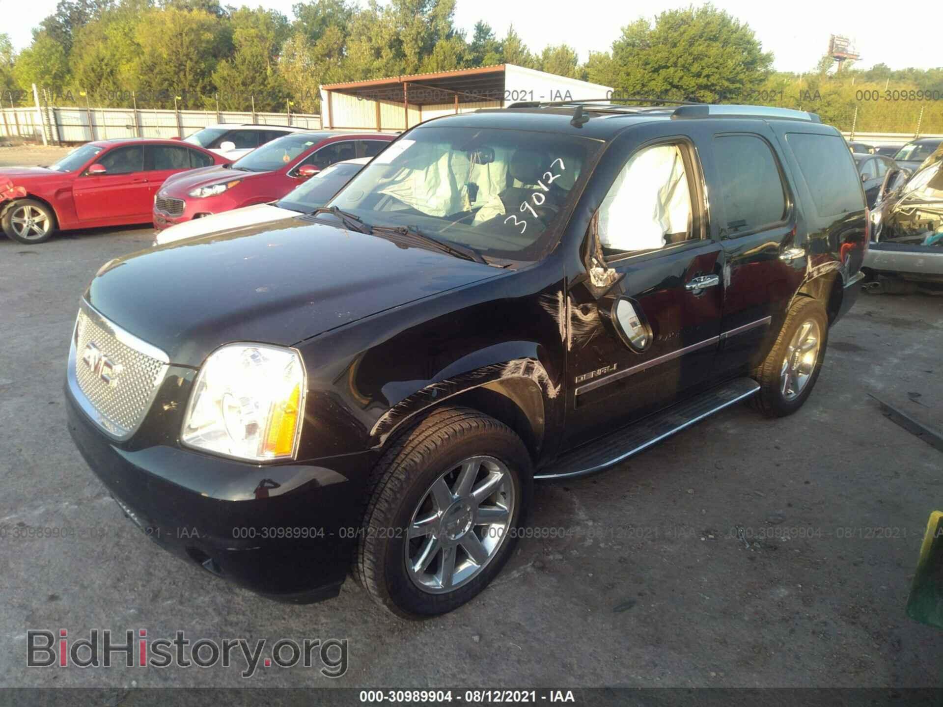2011 GMC YUKON - VIN: 1GKS2EEF5BR390187 - Photo 2