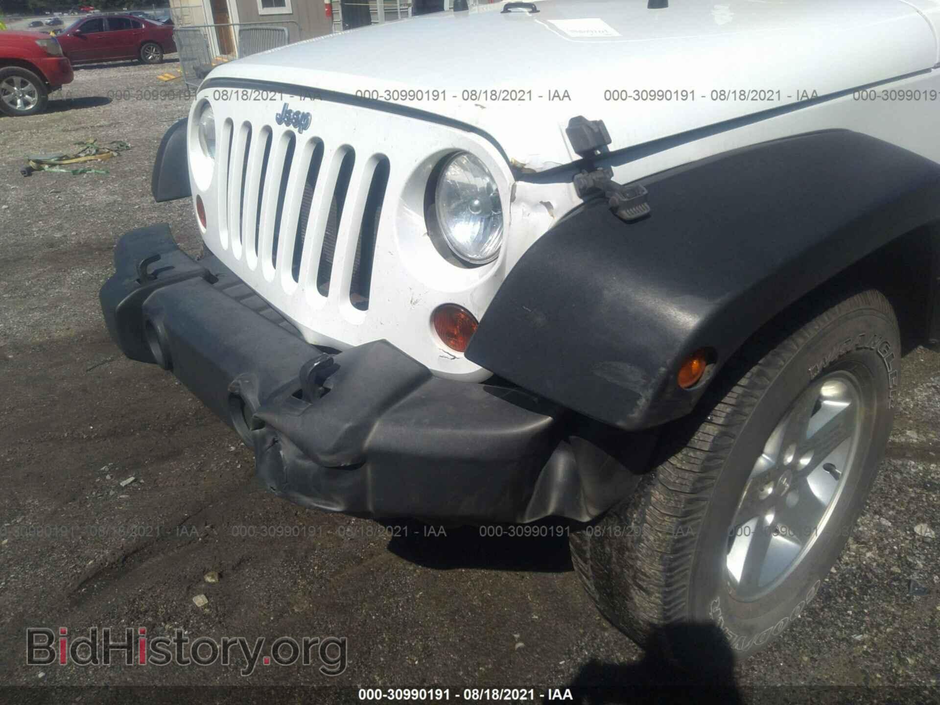 2011 JEEP WRANGLER - VIN: 1J4AA2D17BL620775 - Фото 6