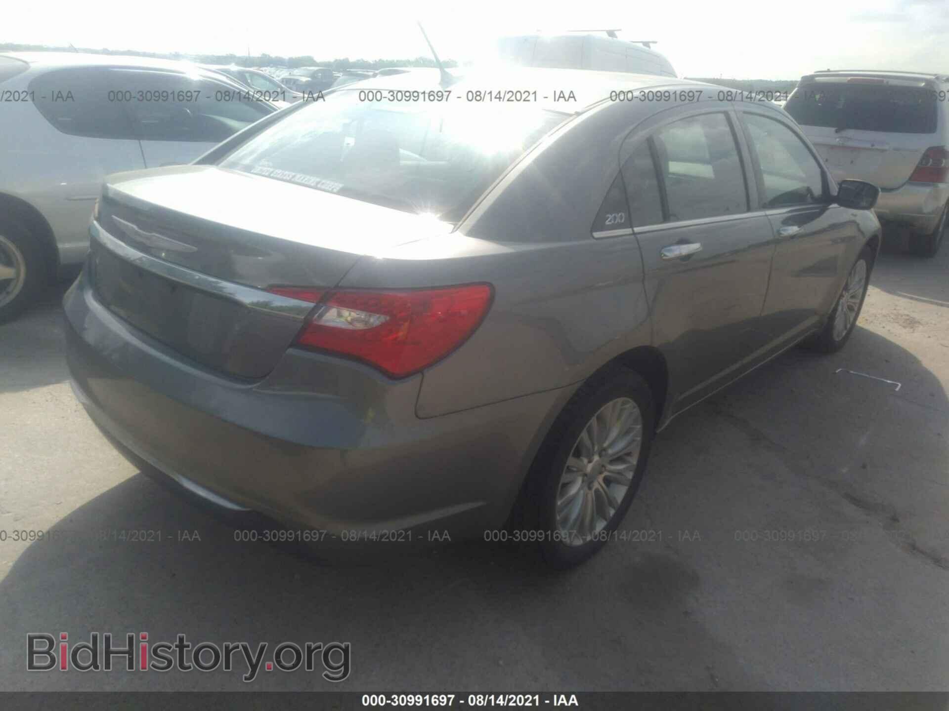 2012 CHRYSLER 200 - VIN: 1C3CCBCG5CN161237 - Фото 4