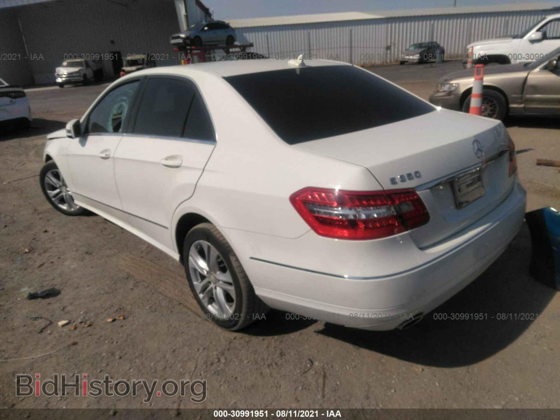 2011 MERCEDES-BENZ E-CLASS - VIN: WDDHF5GB4BA296214 - Фото 3