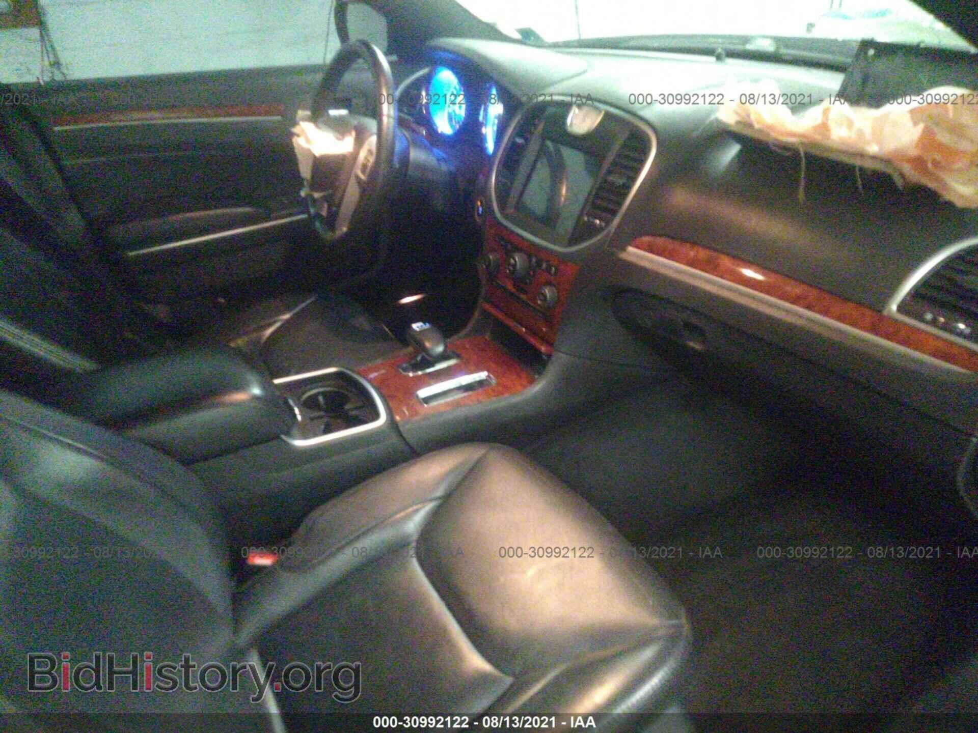 2014 CHRYSLER 300 - VIN: 2C3CCAAG4EH335744 - Фото 5