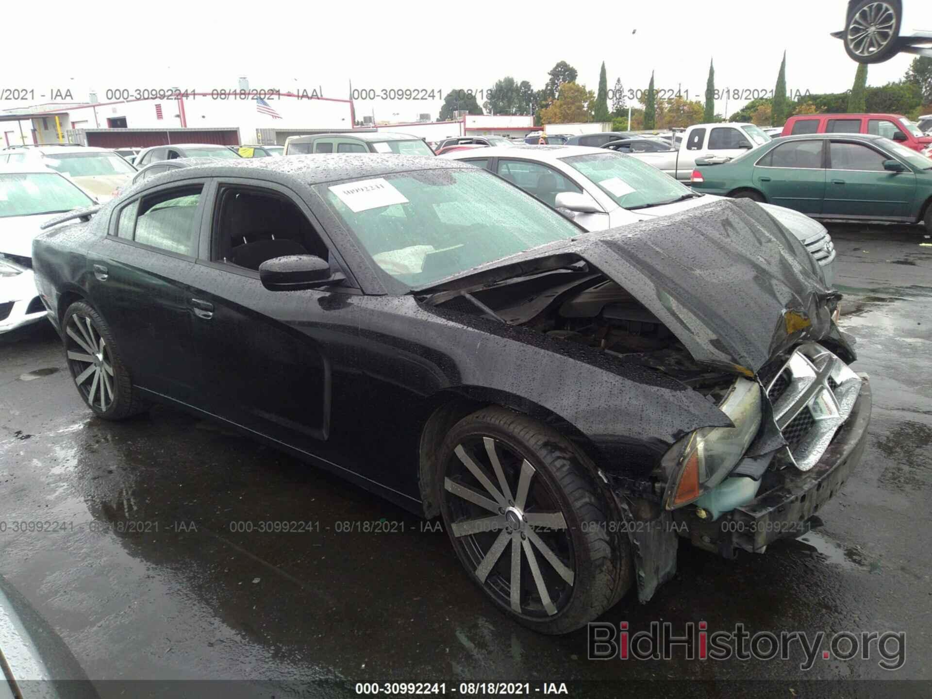Photo 2C3CDXBG5DH737589 - DODGE CHARGER 2013