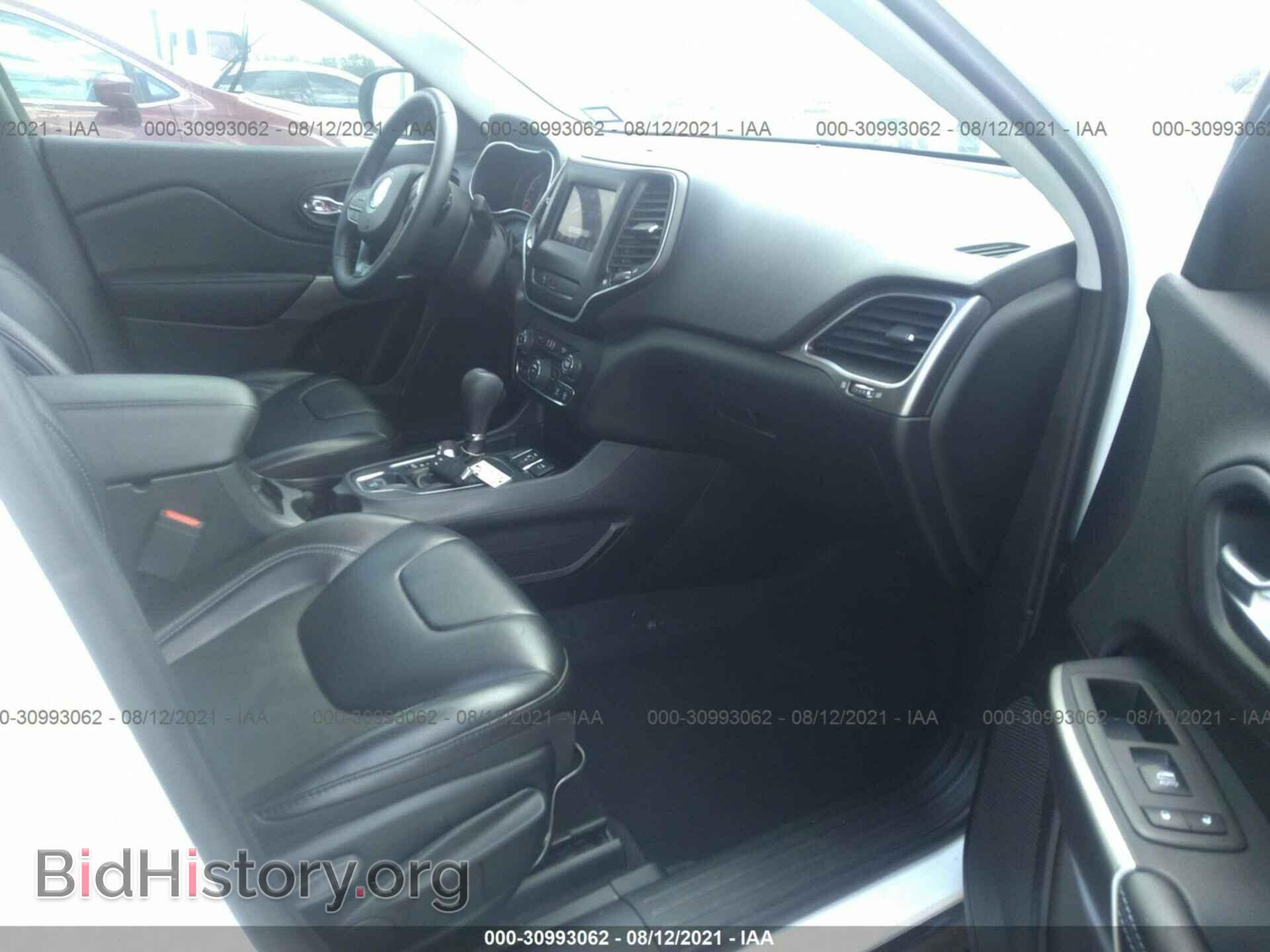 2019 JEEP CHEROKEE - VIN: 1C4PJLLB0KD404213 - Фото 5