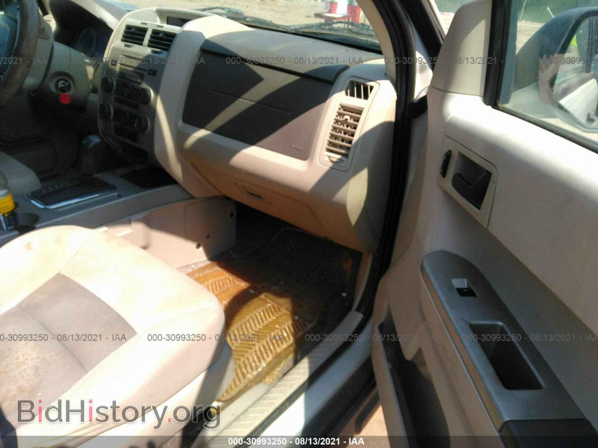 2008 FORD ESCAPE - VIN: 1FMCU03158KB77497 - Фото 5