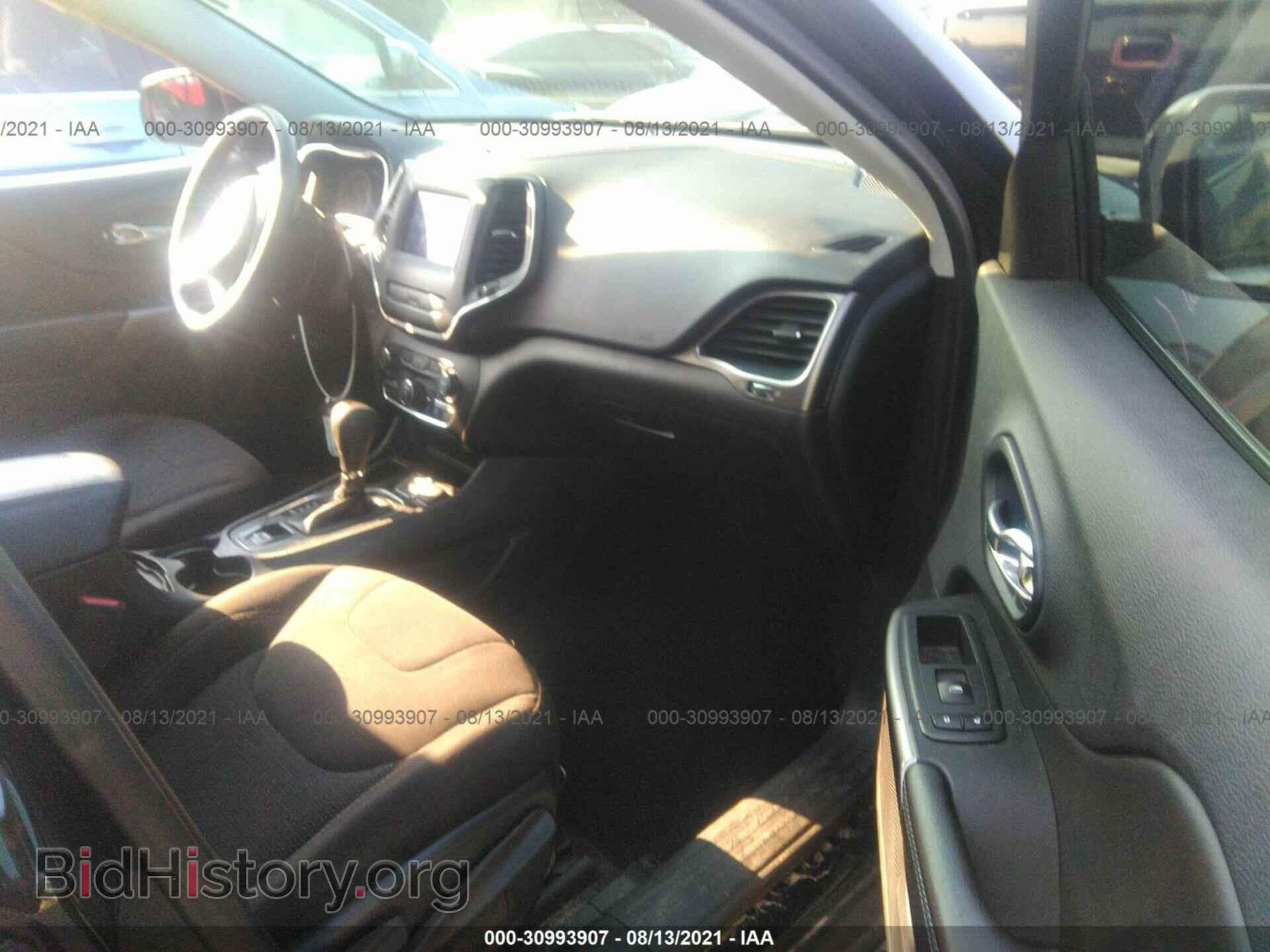 2019 JEEP CHEROKEE - VIN: 1C4PJLCB0KD206862 - Фото 5