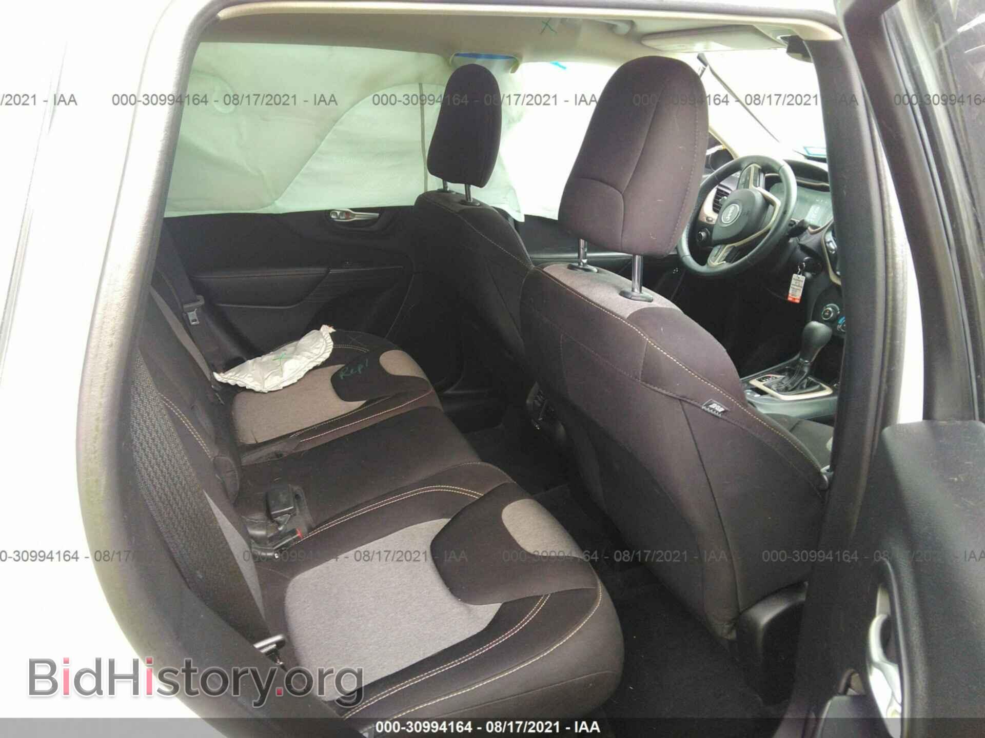 2016 JEEP CHEROKEE - VIN: 1C4PJLAB3GW329652 - Photo 8