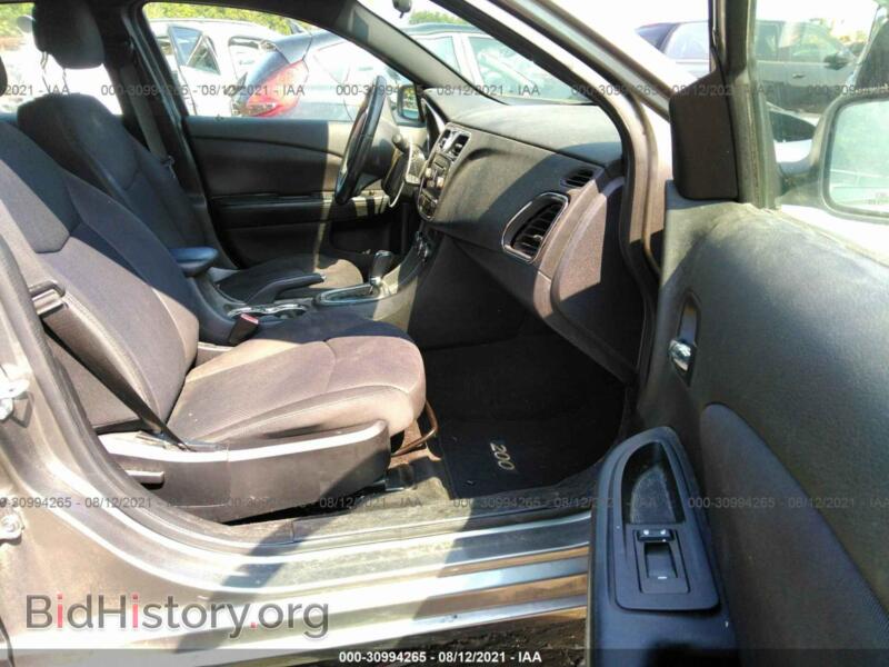 2013 Chrysler 200 (VIN 1C3CCBBB8DN764061) — photo 5 of 11