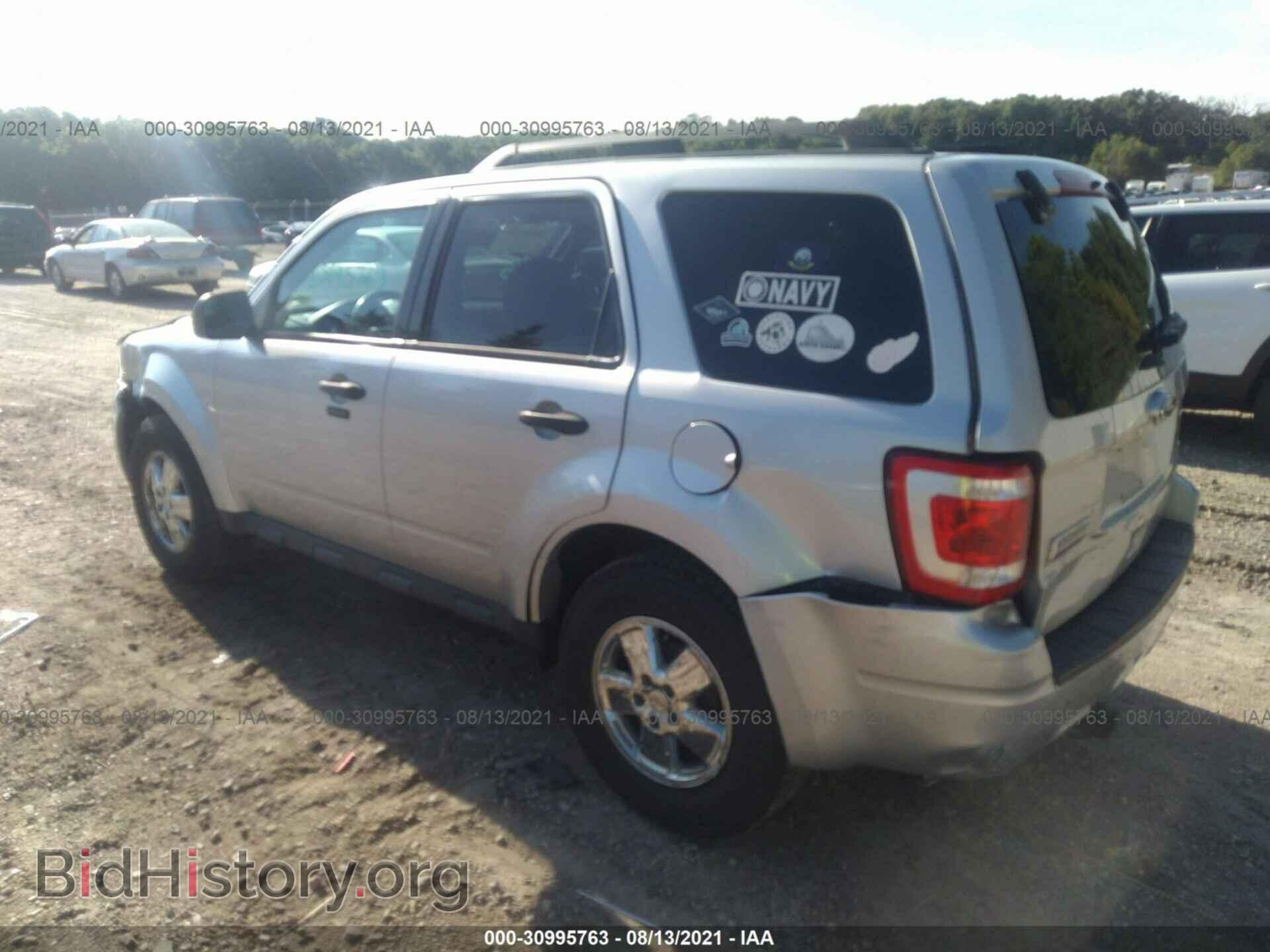 2011 FORD ESCAPE - VIN: 1FMCU0DG3BKB84863 - Фото 3