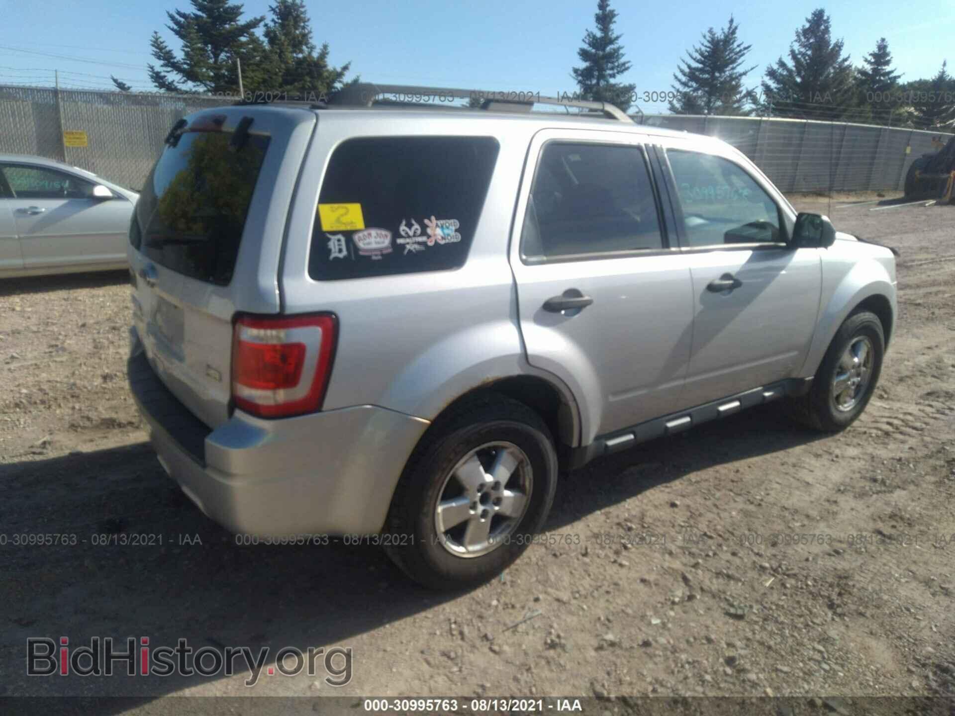 2011 FORD ESCAPE - VIN: 1FMCU0DG3BKB84863 - Фото 4
