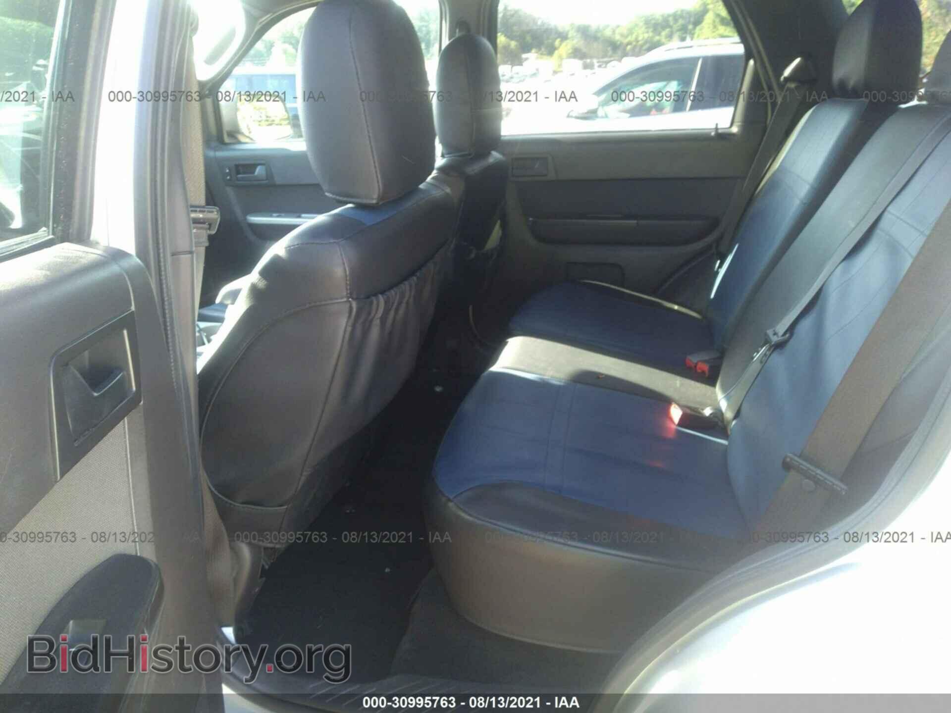 2011 FORD ESCAPE - VIN: 1FMCU0DG3BKB84863 - Фото 8