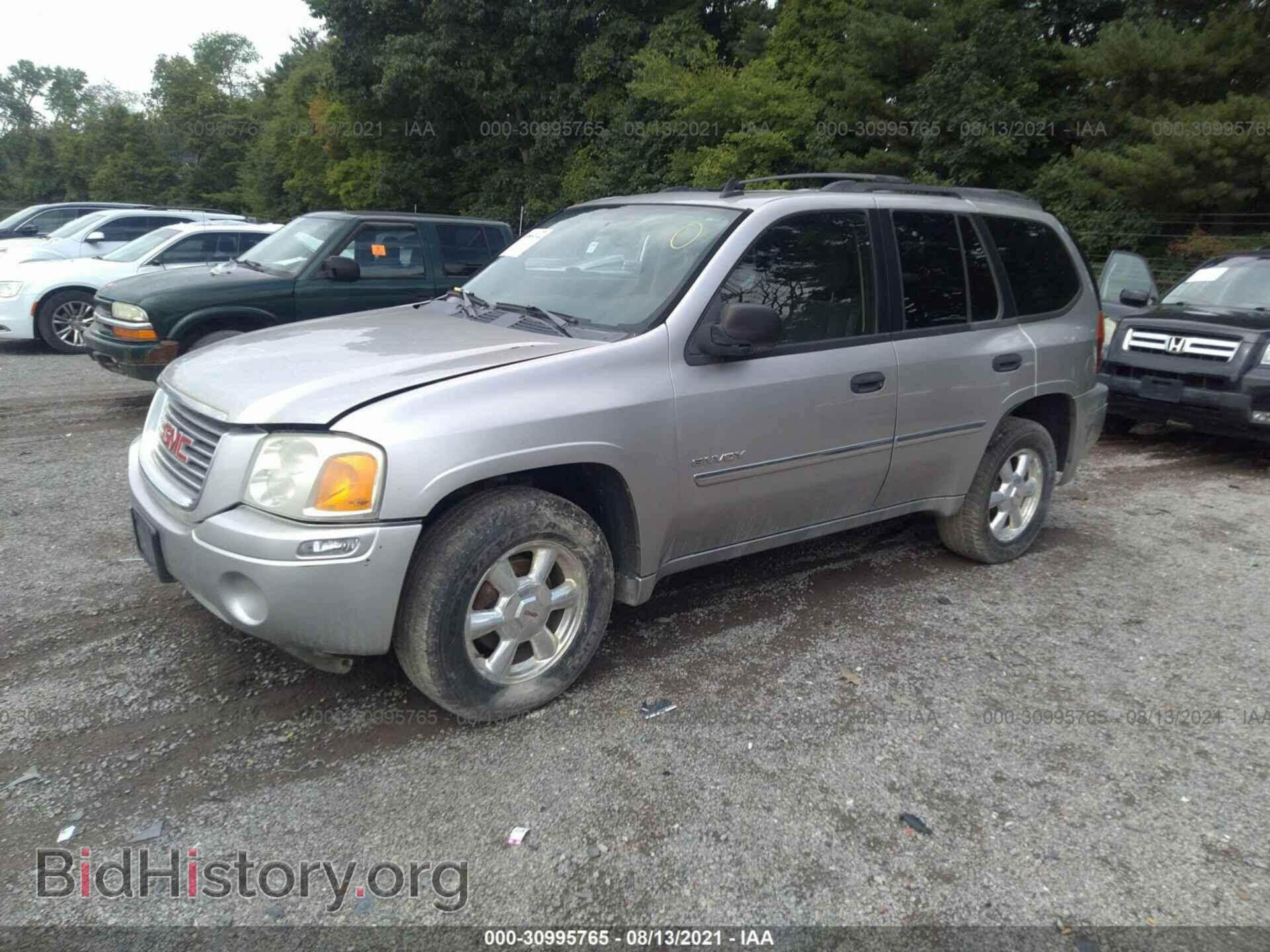 2006 GMC ENVOY - VIN: 1GKDT13S162330775 - Фото 2