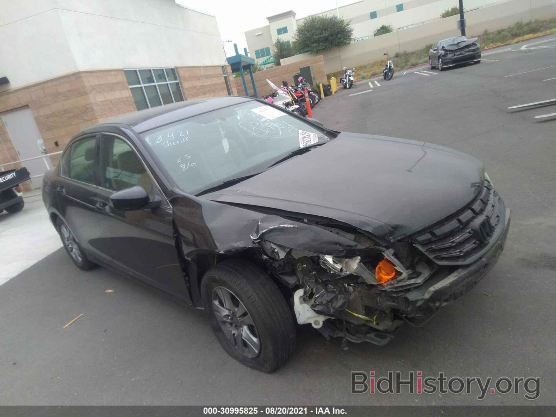 Photo 1HGCP2F66CA193562 - HONDA ACCORD SDN 2012