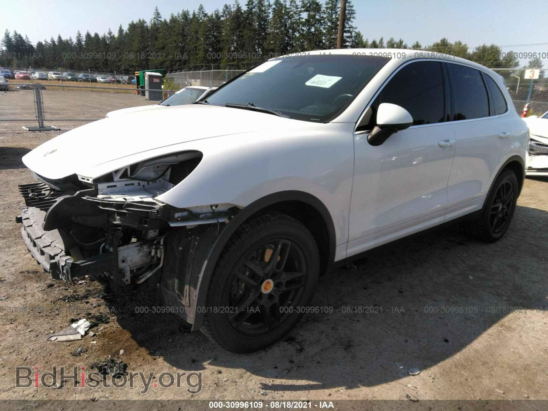 2014 PORSCHE CAYENNE - VIN: WP1AA2A29ELA05750 - Фото 2