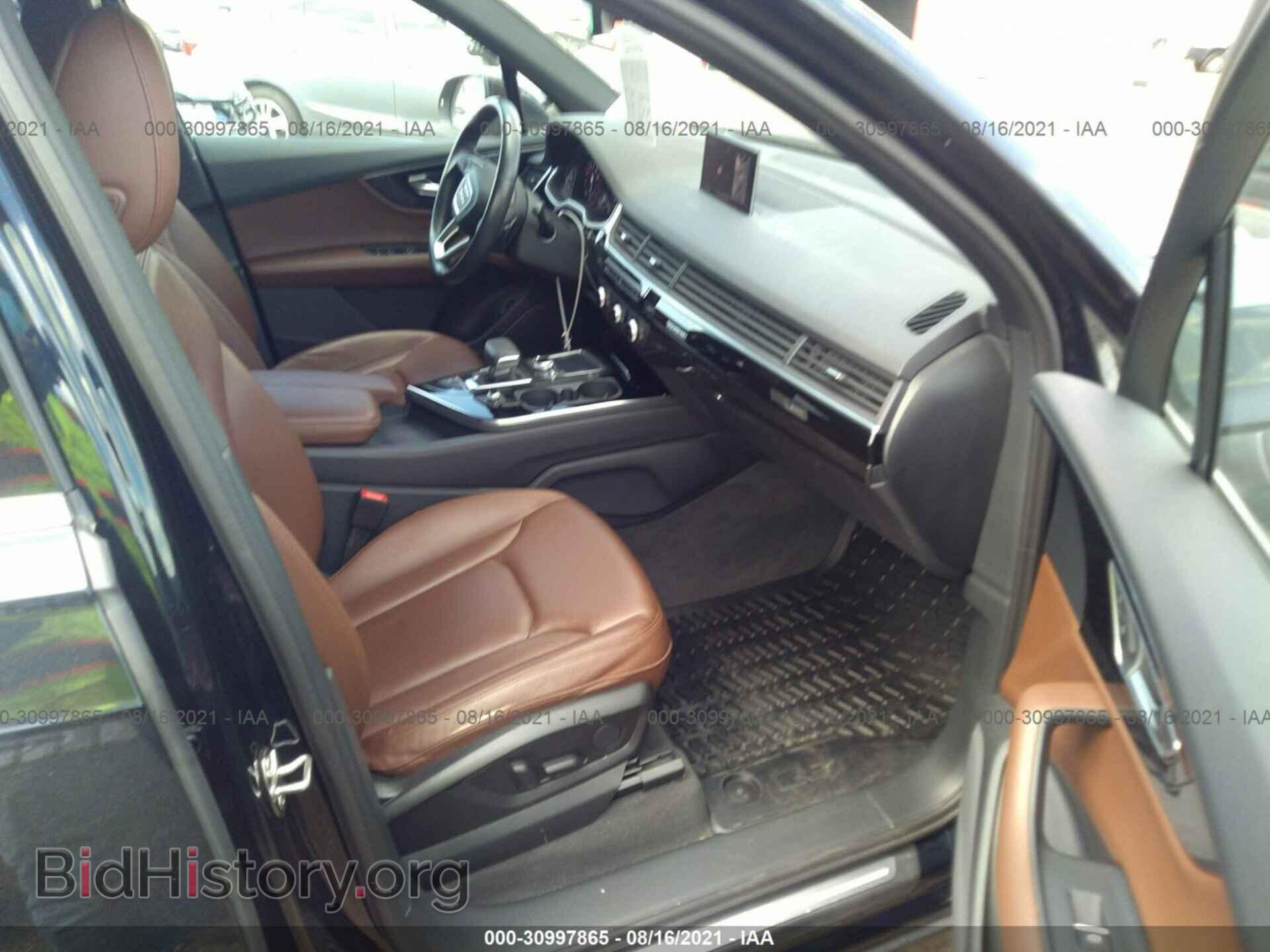 2017 AUDI Q7 - VIN: WA1LAAF72HD049008 - Фото 5