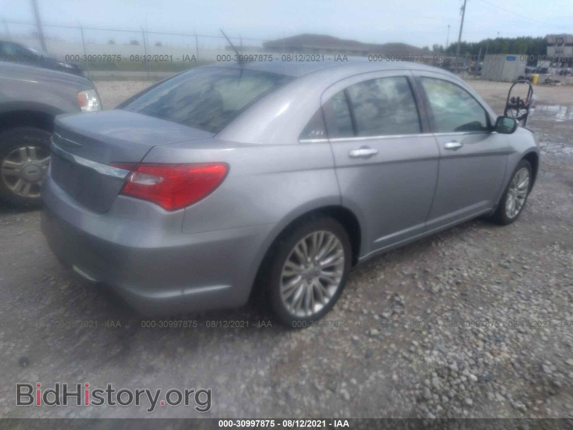 2013 CHRYSLER 200 - VIN: 1C3CCBCG4DN577295 - Фото 4