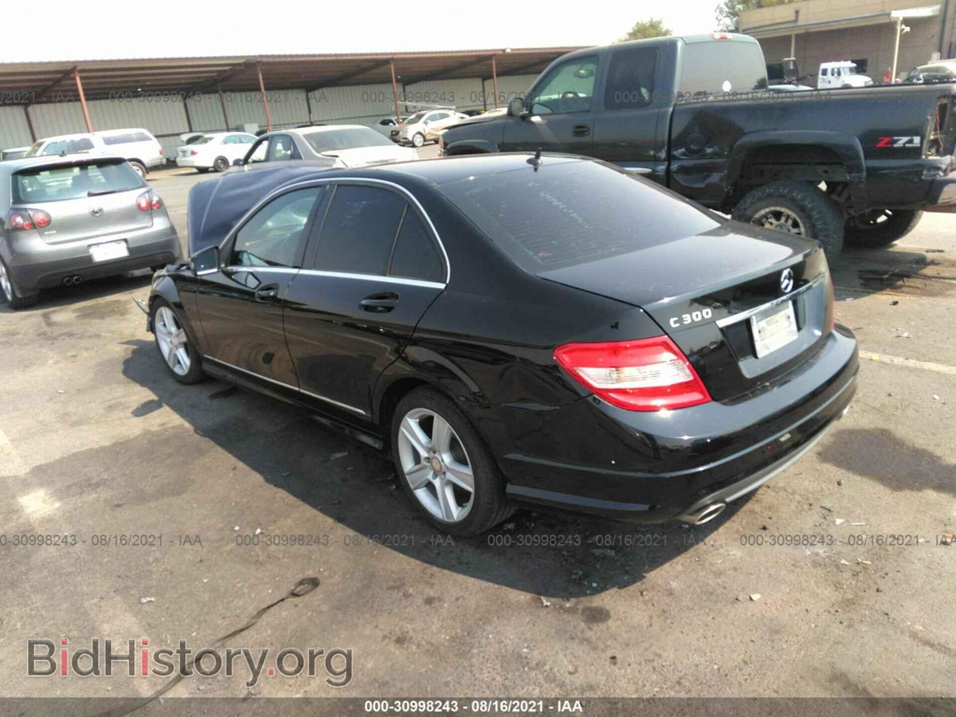 2011 MERCEDES-BENZ C-CLASS - VIN: WDDGF5EB2BR175083 - Фото 3