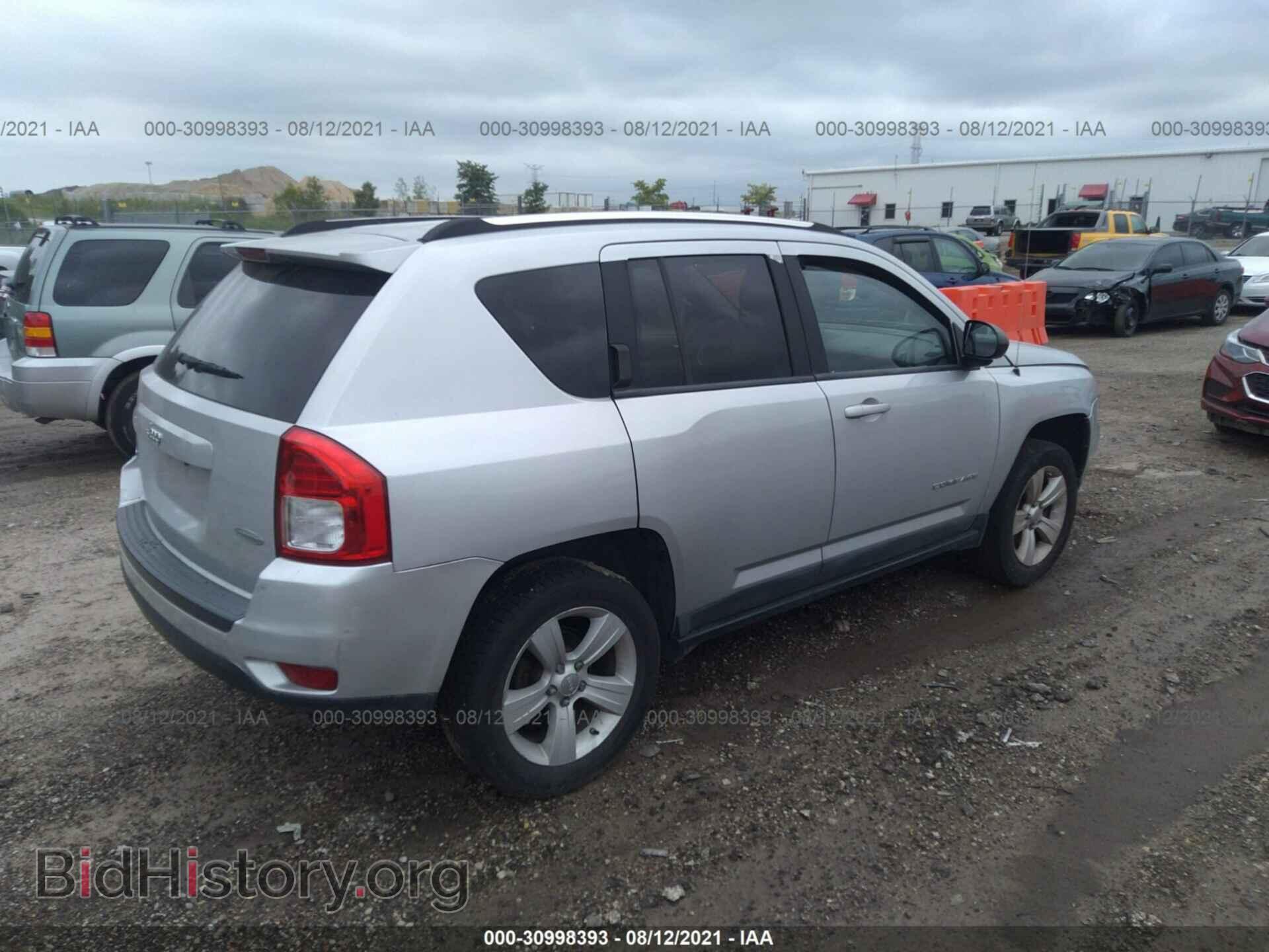 2011 JEEP COMPASS - VIN: 1J4NF1FB8BD215277 - Photo 4
