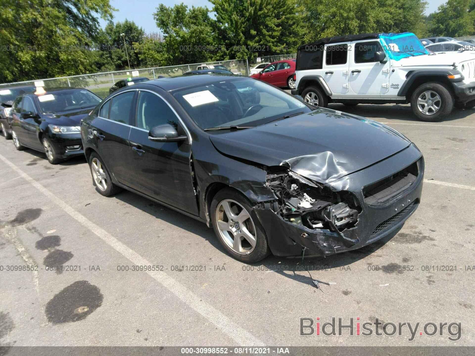 Photo YV1612FH1D2176527 - VOLVO S60 2013
