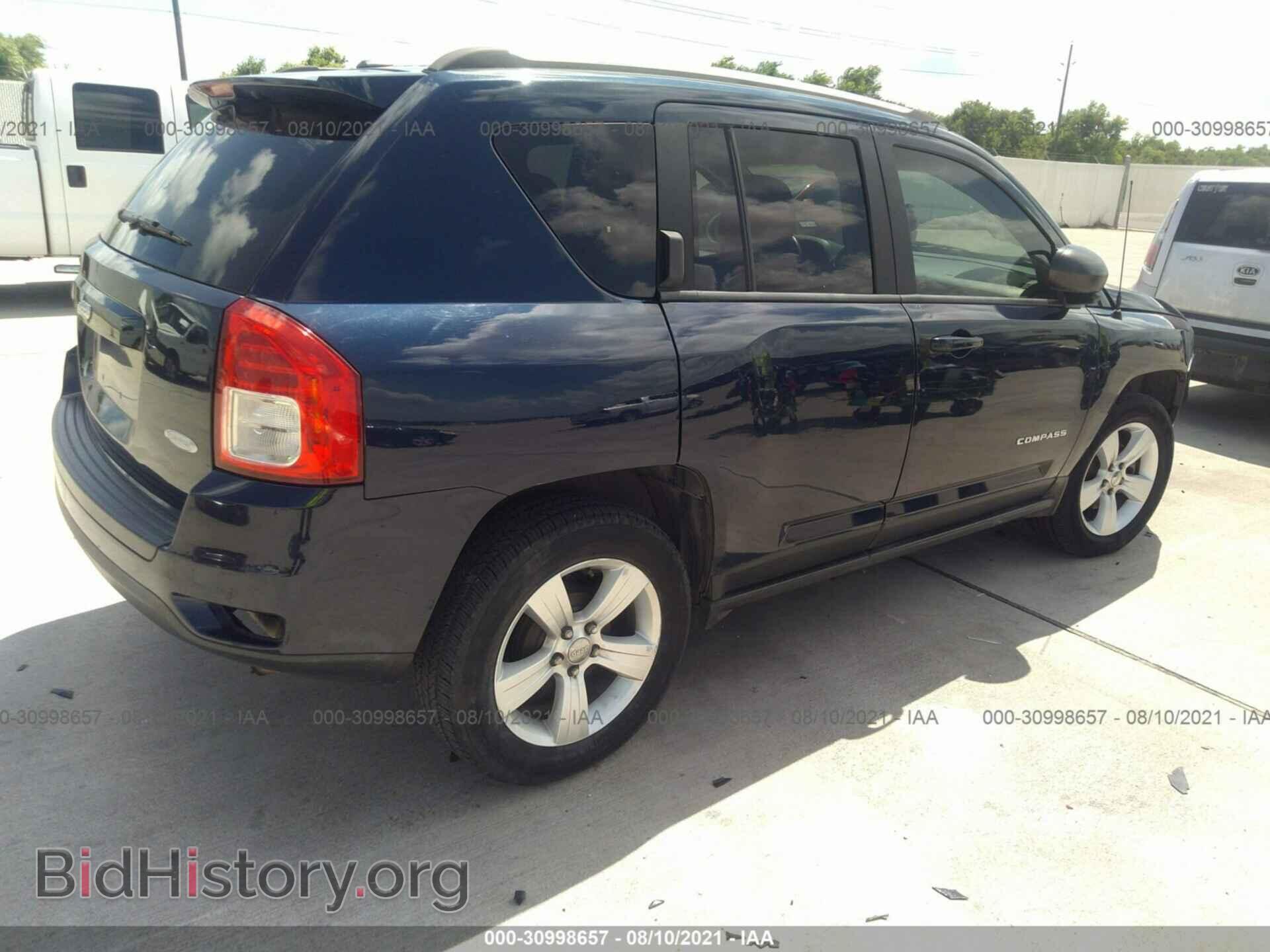 2012 JEEP COMPASS - VIN: 1C4NJCEAXCD646777 - Photo 4