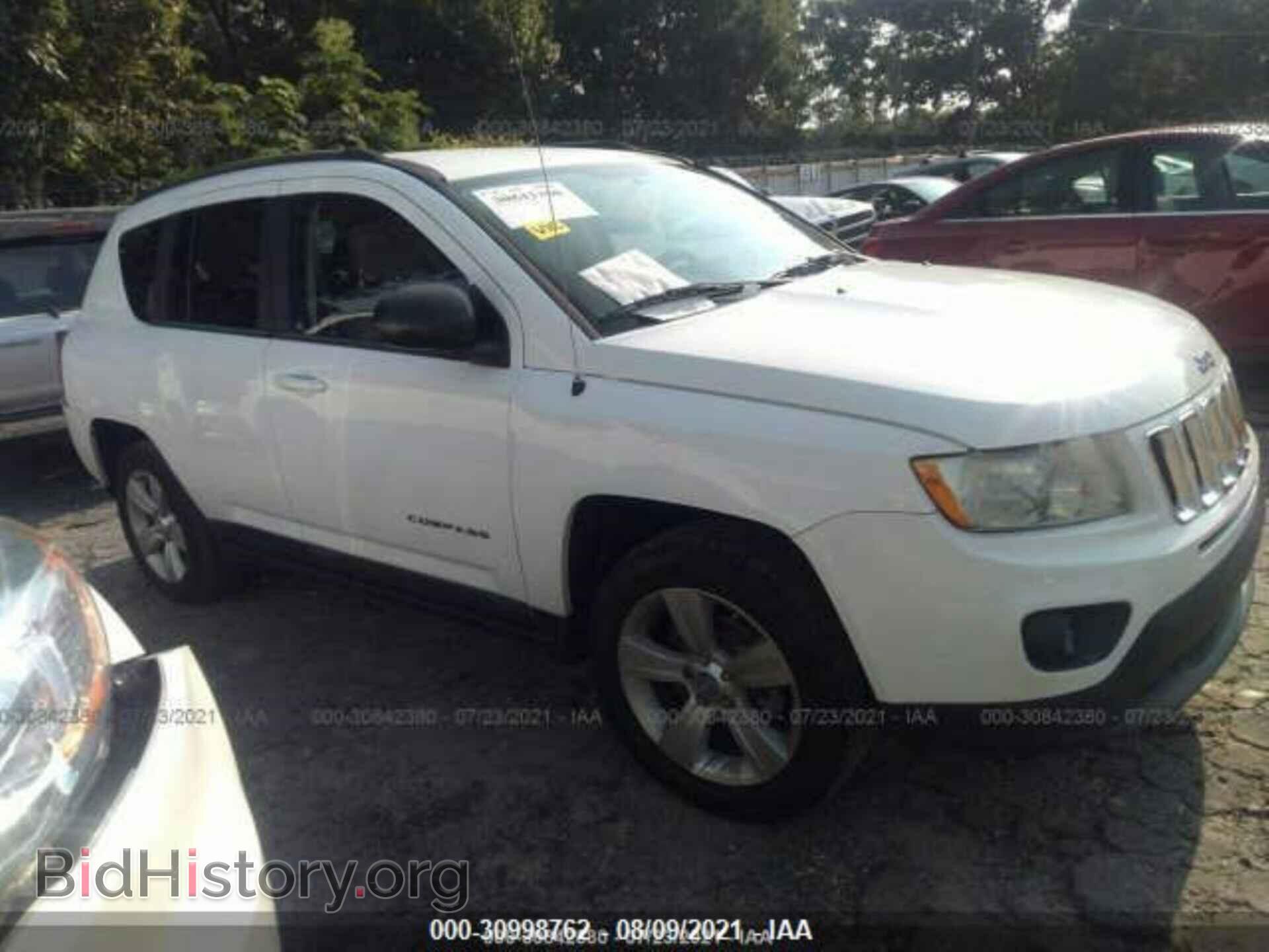Photo 1J4NT1FA0BD190262 - JEEP COMPASS 2011
