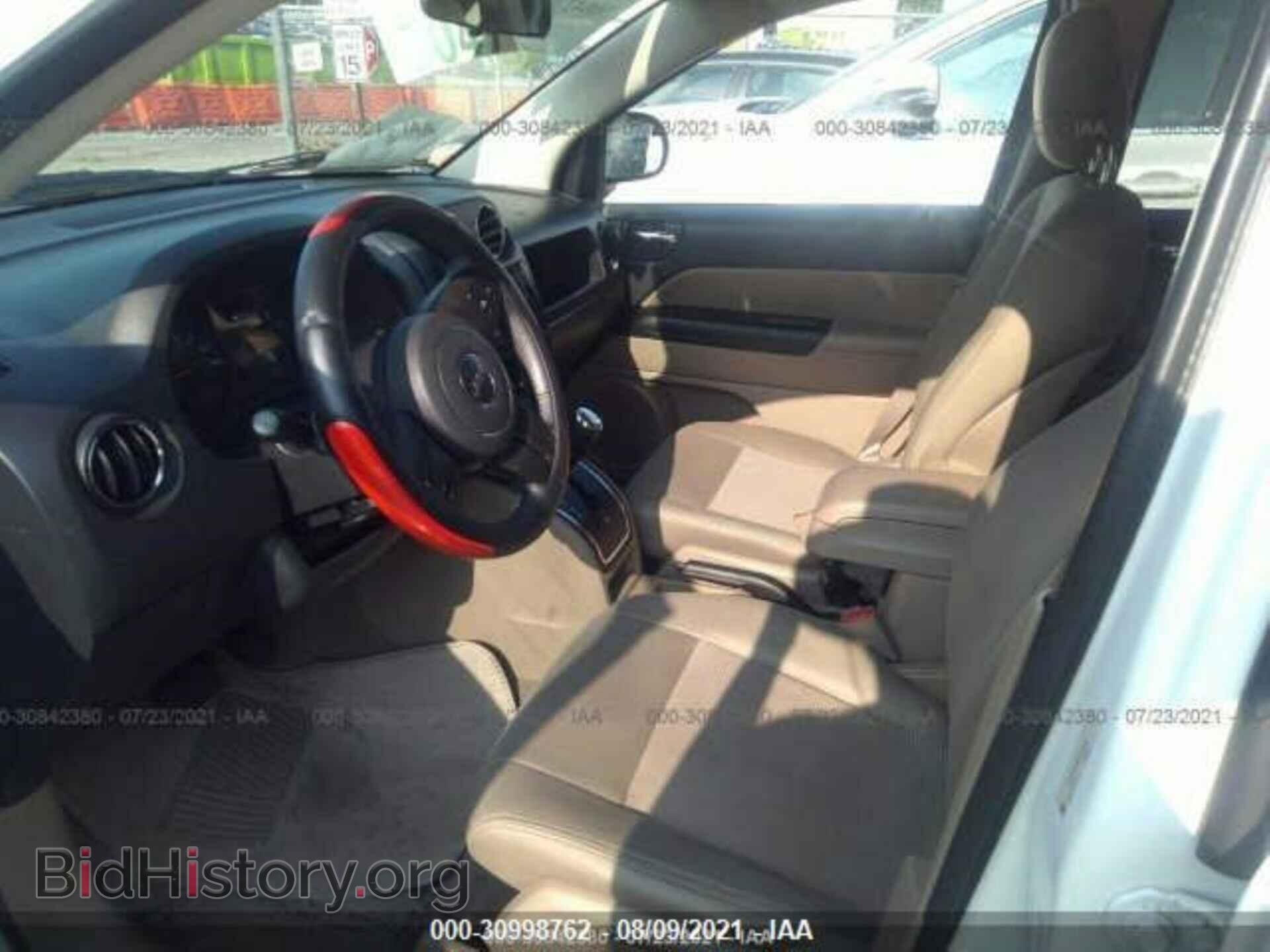 2011 JEEP COMPASS - VIN: 1J4NT1FA0BD190262 - Photo 5