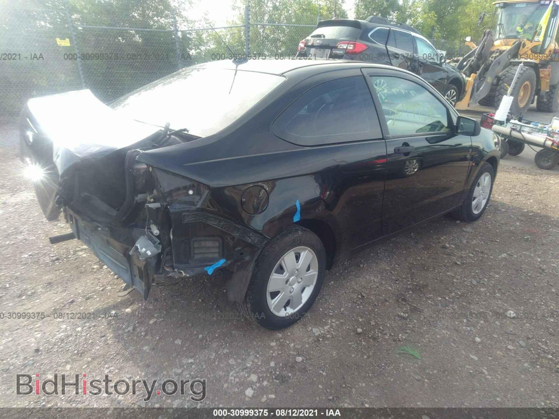2008 FORD FOCUS - VIN: 1FAHP32N18W200988 - Фото 4